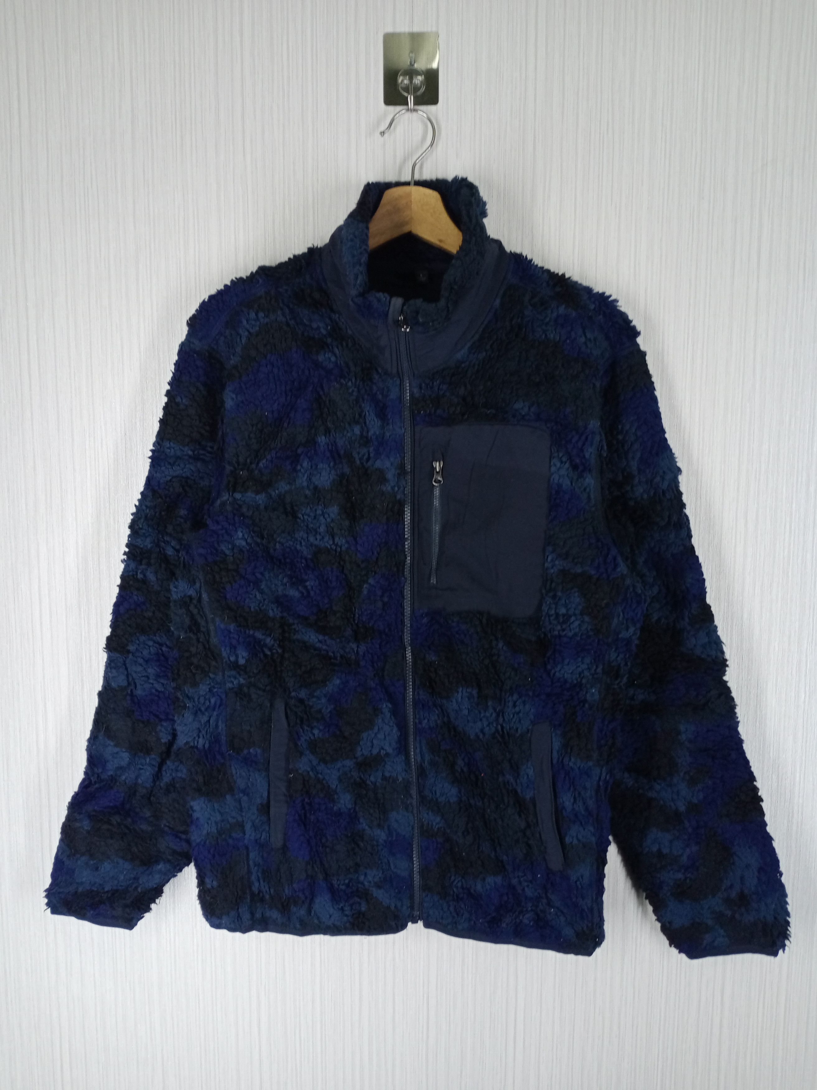 Uniqlo Japanese Brand Uniqlo Sherpa Fleece Jacket Size US L / EU 52-54 / 3 - 2 Thumbnail