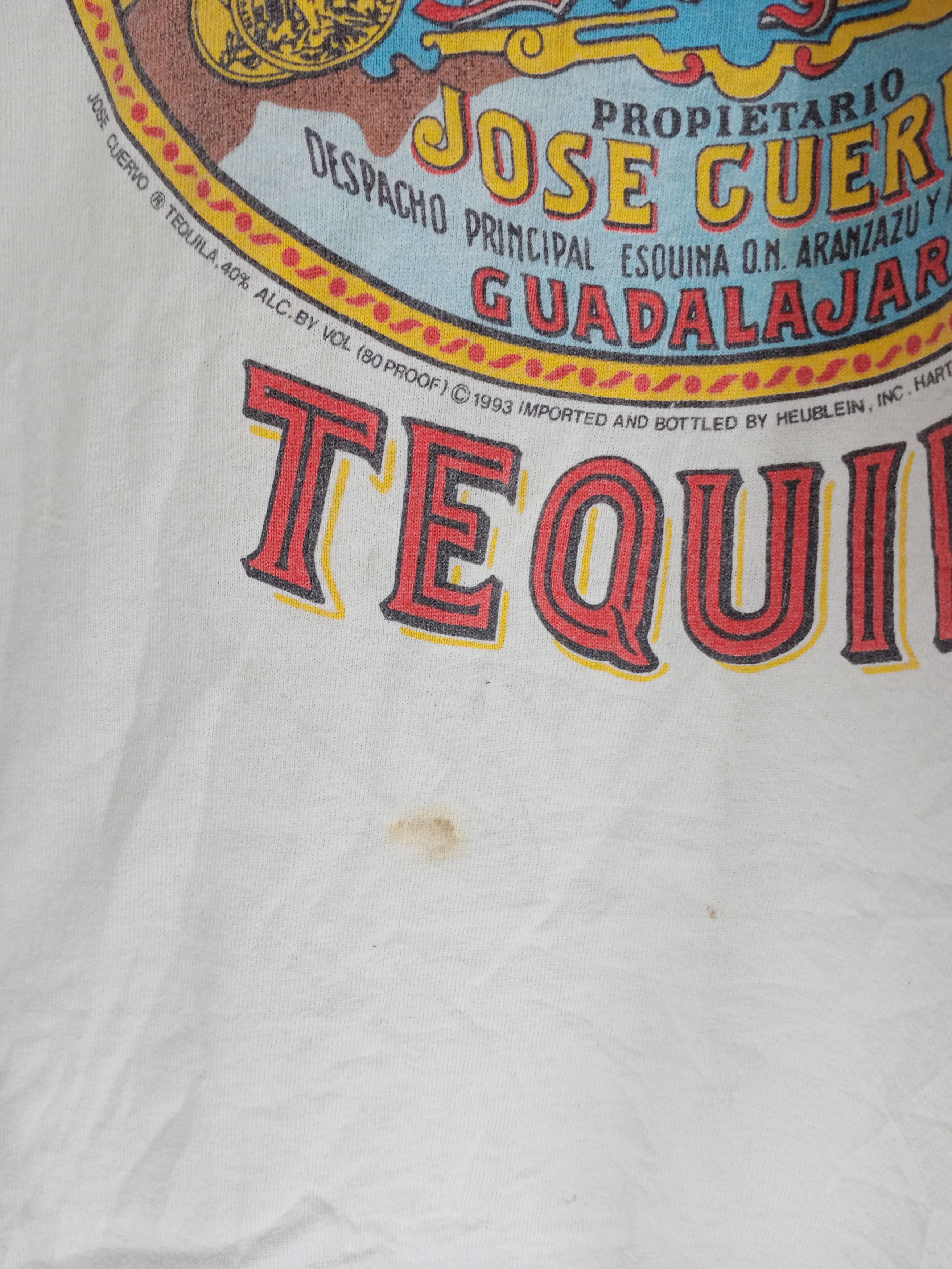 Fruit Of The Loom Vintage 90s Jose Cuervo Tequila Tshirt Size US L / EU 52-54 / 3 - 4 Thumbnail
