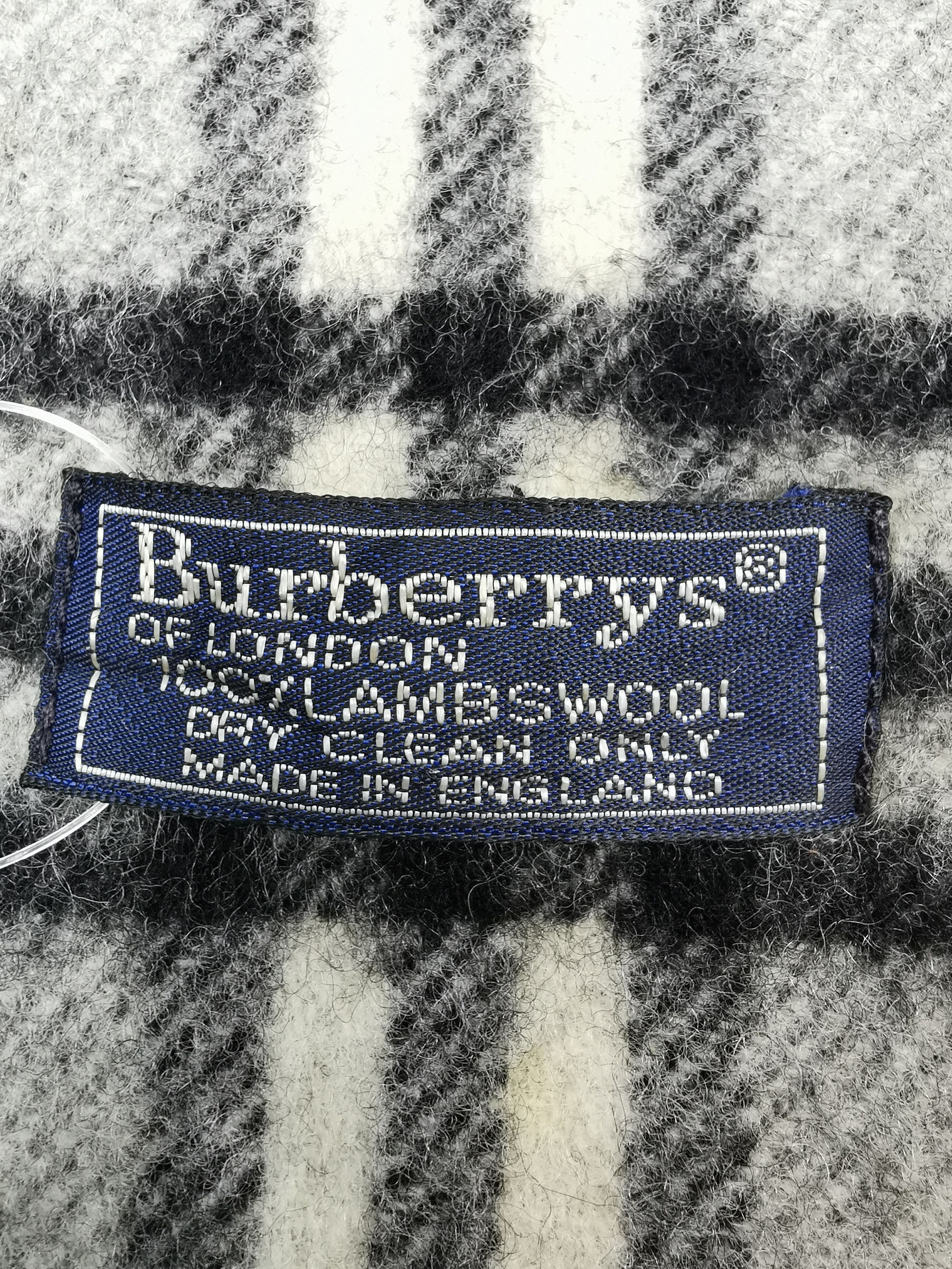 Burberry Burberry scarf muffler Size ONE SIZE - 3 Thumbnail