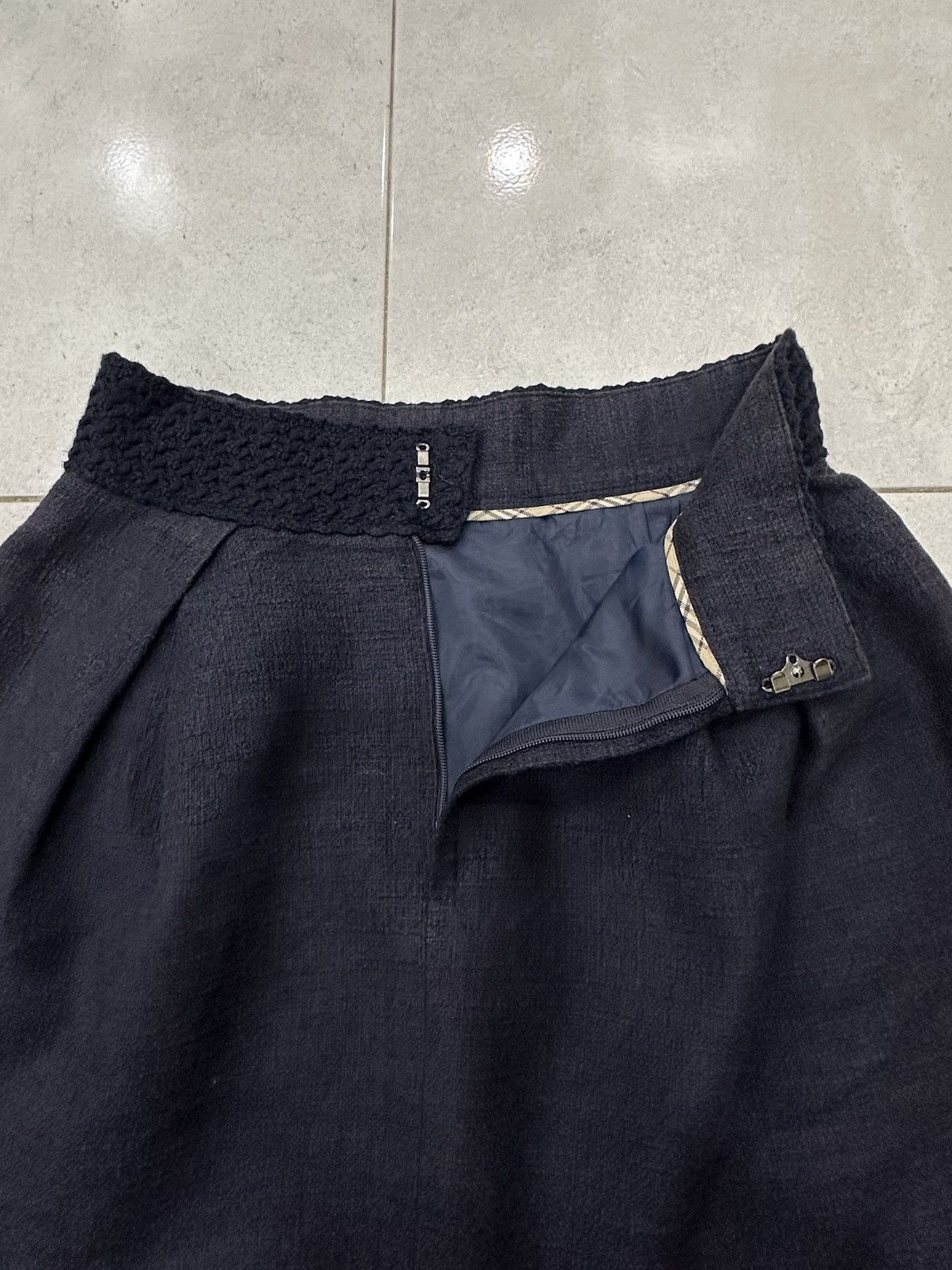 Burberry Burberry Mini Skirt Size 24" / US 00 / IT 34 - 7 Thumbnail