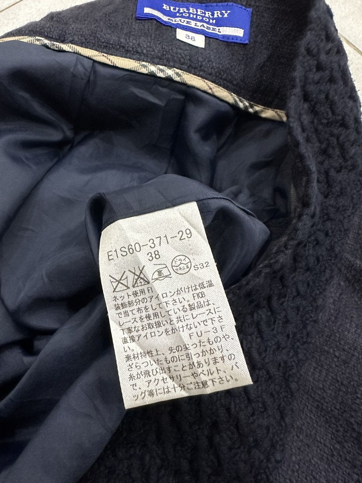Burberry Burberry Mini Skirt Size 24" / US 00 / IT 34 - 9 Thumbnail