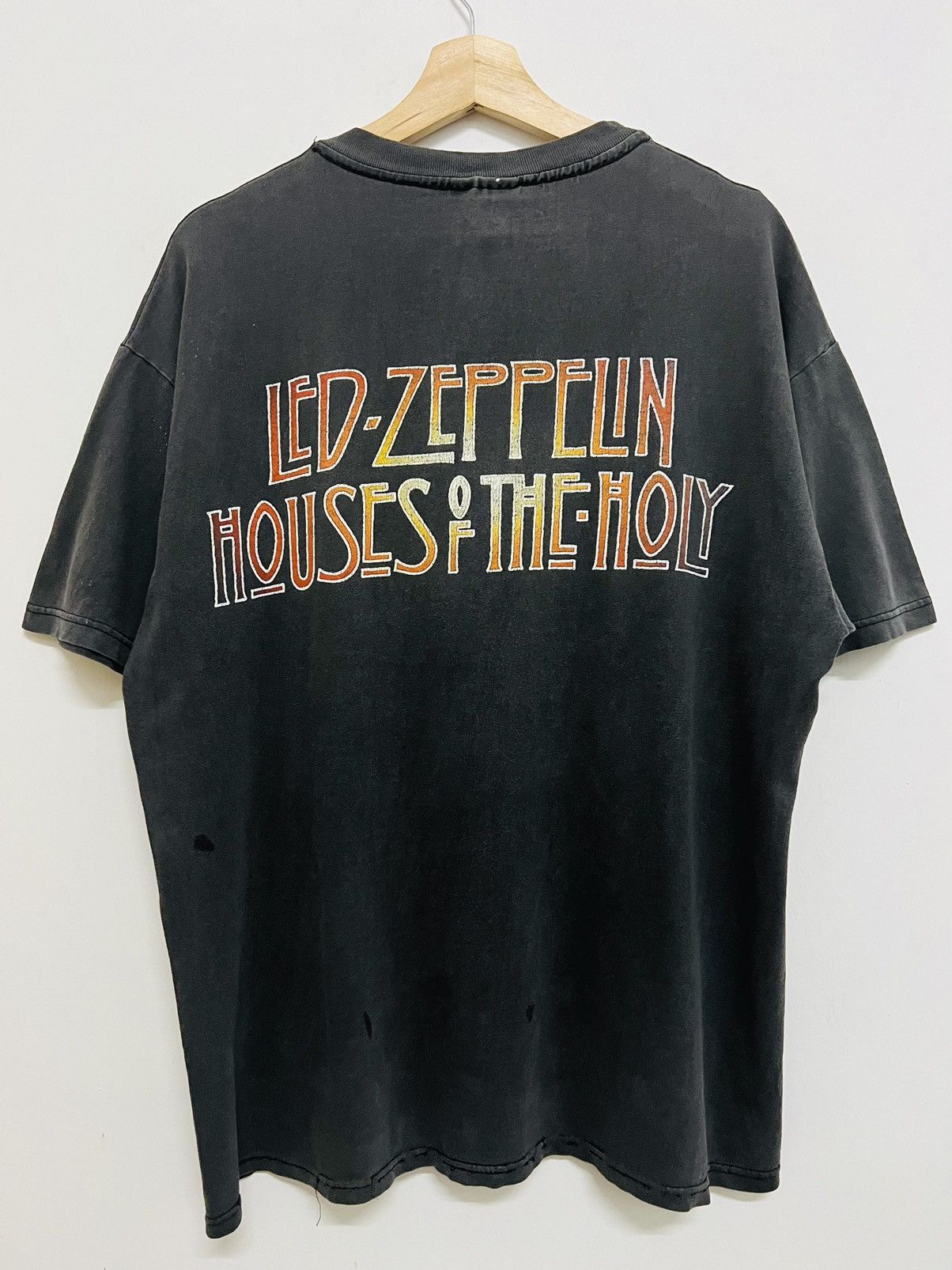 Band Tees Vintage Led Zeppelin Houses Of The Holy Album Tee Size US L / EU 52-54 / 3 - 12 Thumbnail