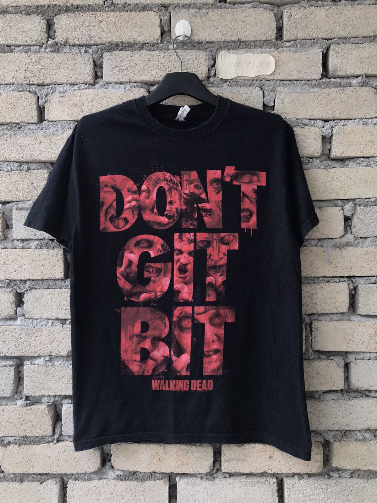 Other Movie Tee The Walking Dead Don’t Git Bit Ghost Screen Size US M / EU 48-50 / 2 - 1 Thumbnail