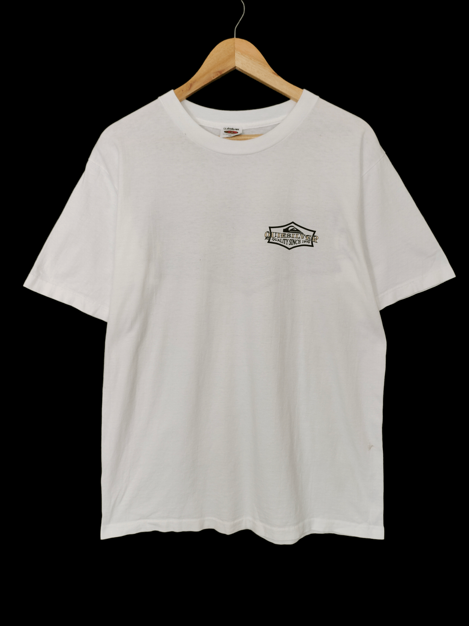 Vintage 90s Quiksilver Surfing Back Print Design