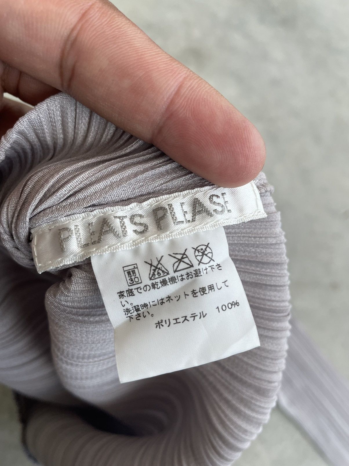 Issey Miyake PLEAT PLEASE GREY LONG SLEEVE SIZE 3 Size ONE SIZE - 7 Thumbnail