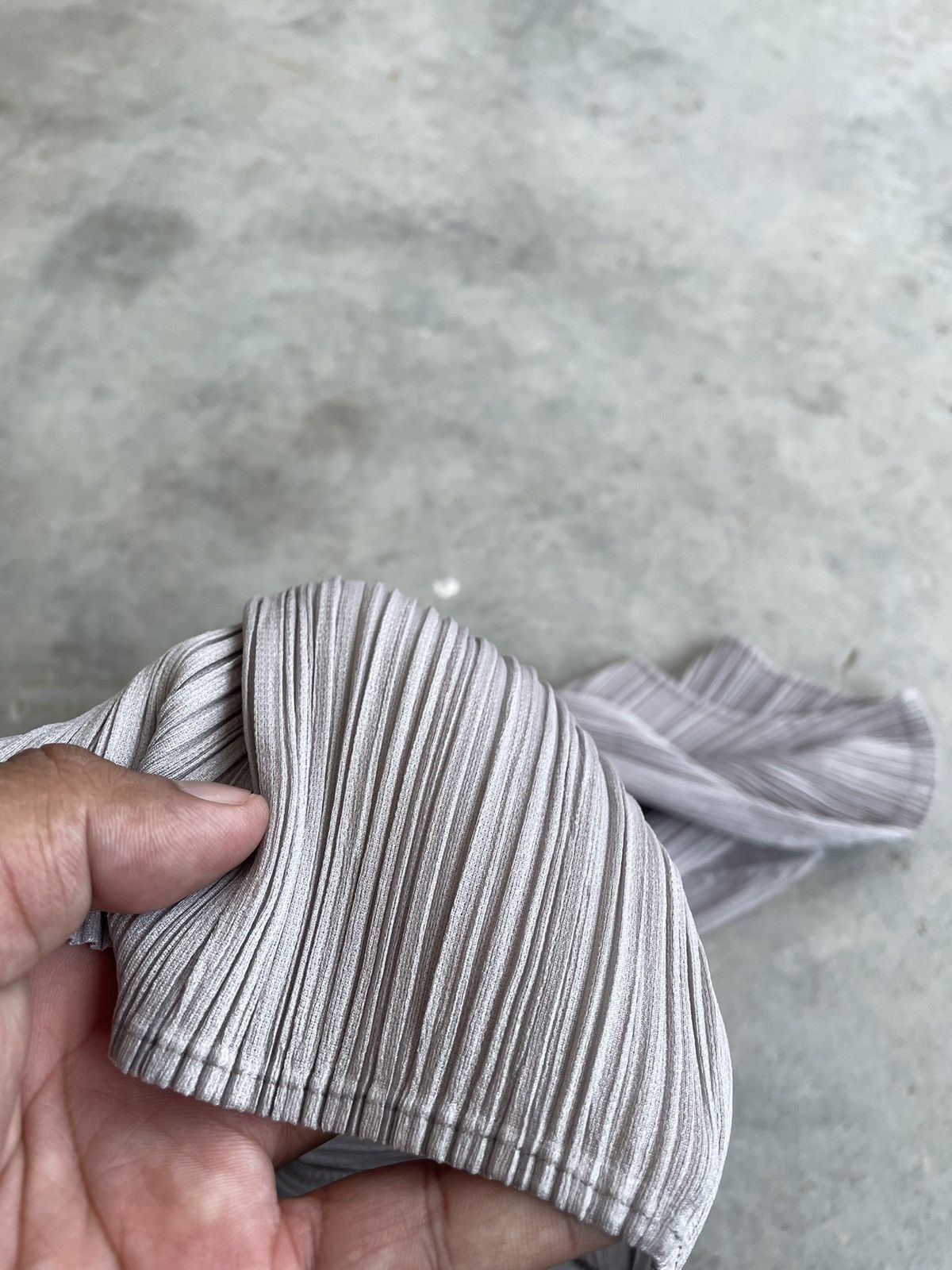 Issey Miyake PLEAT PLEASE GREY LONG SLEEVE SIZE 3 Size ONE SIZE - 9 Thumbnail