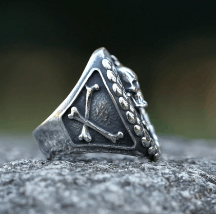 Jewelry × Vintage Gothic Biker Punk Calvarium Skull Ring Size ONE SIZE - 2 Thumbnail