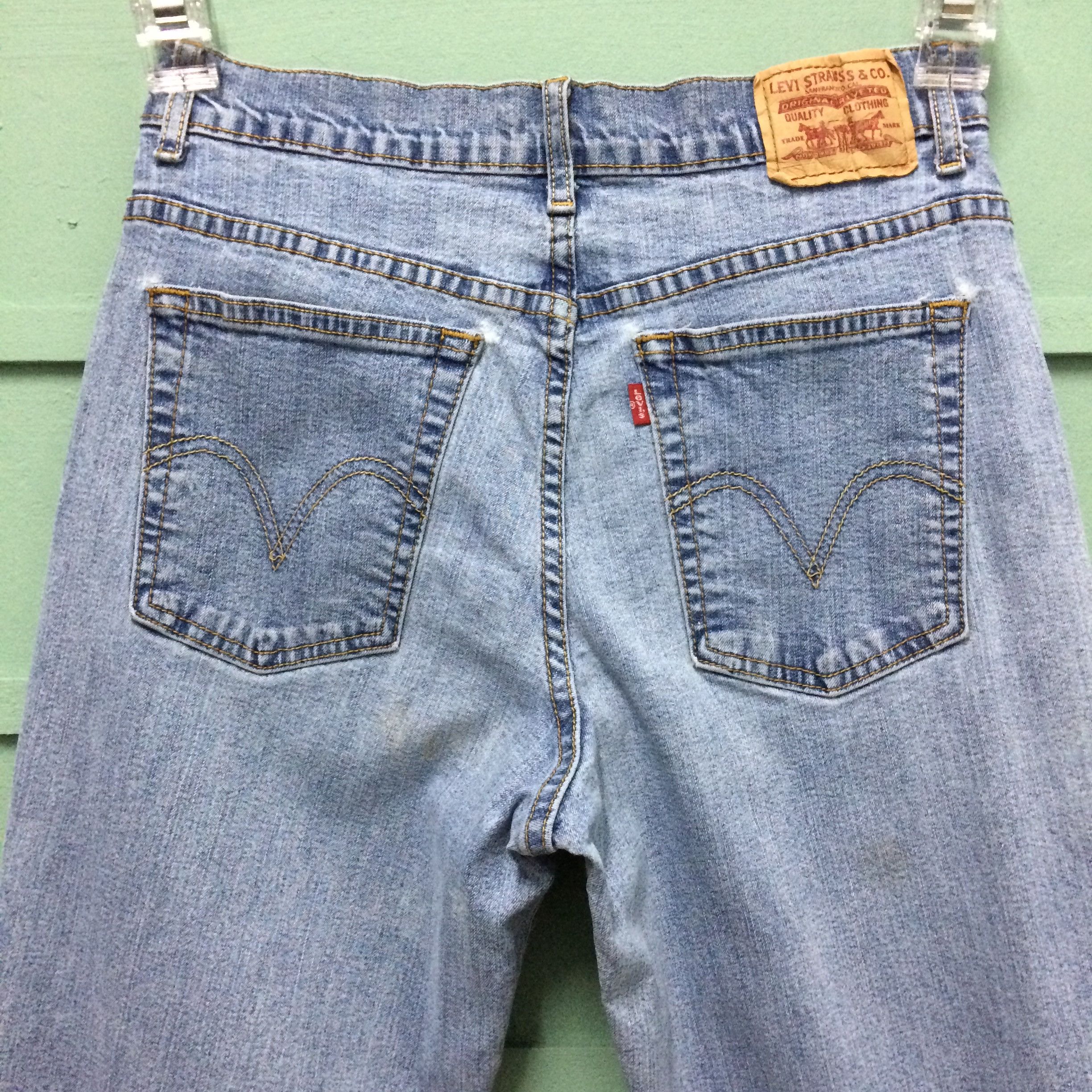 Levi's × Vintage Vintage Distressed Levis 550 Relaxed Bootcut Jeans #B-155 Size US 29 - 7 Thumbnail