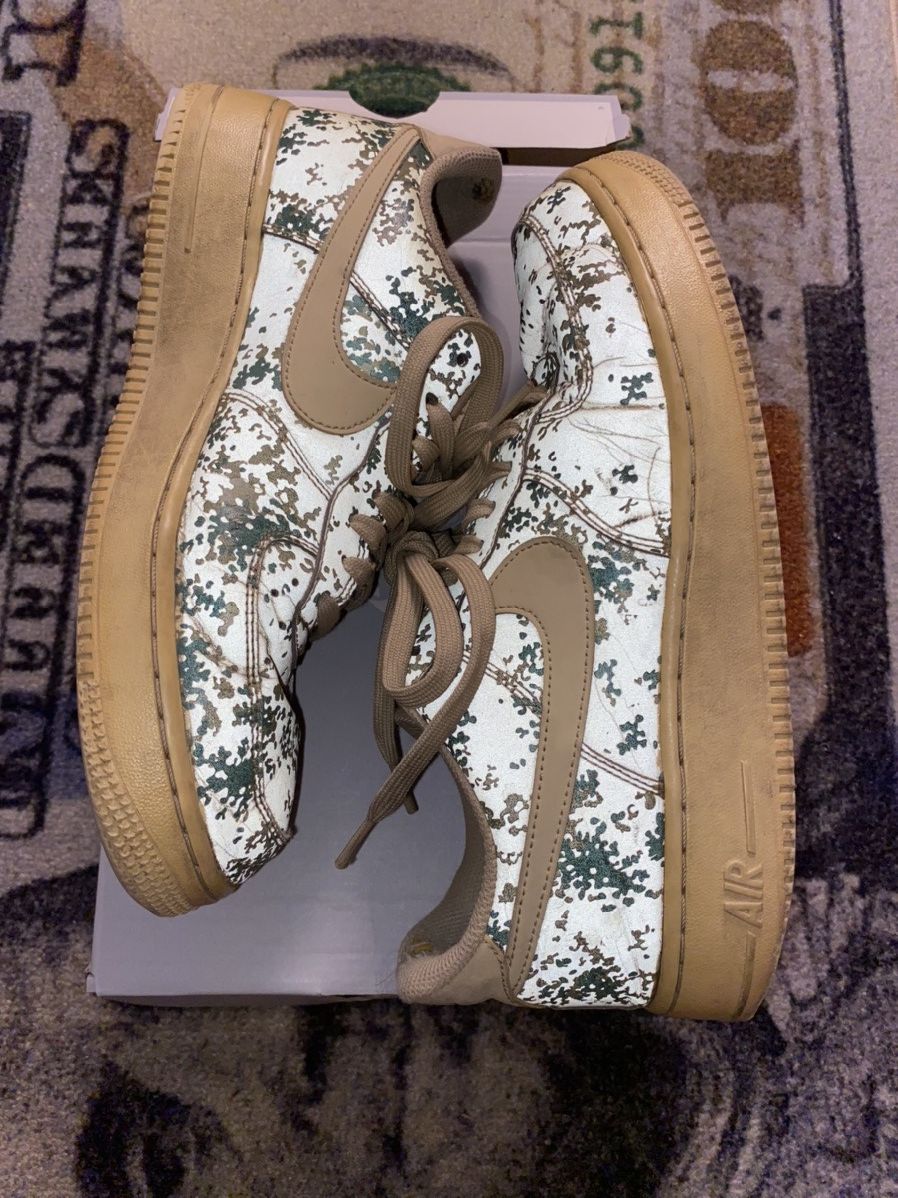 Nike Nike Air Force 1 Low Desert Camo Team Gold 2017 Size US 9 / EU 42 - 2 Thumbnail