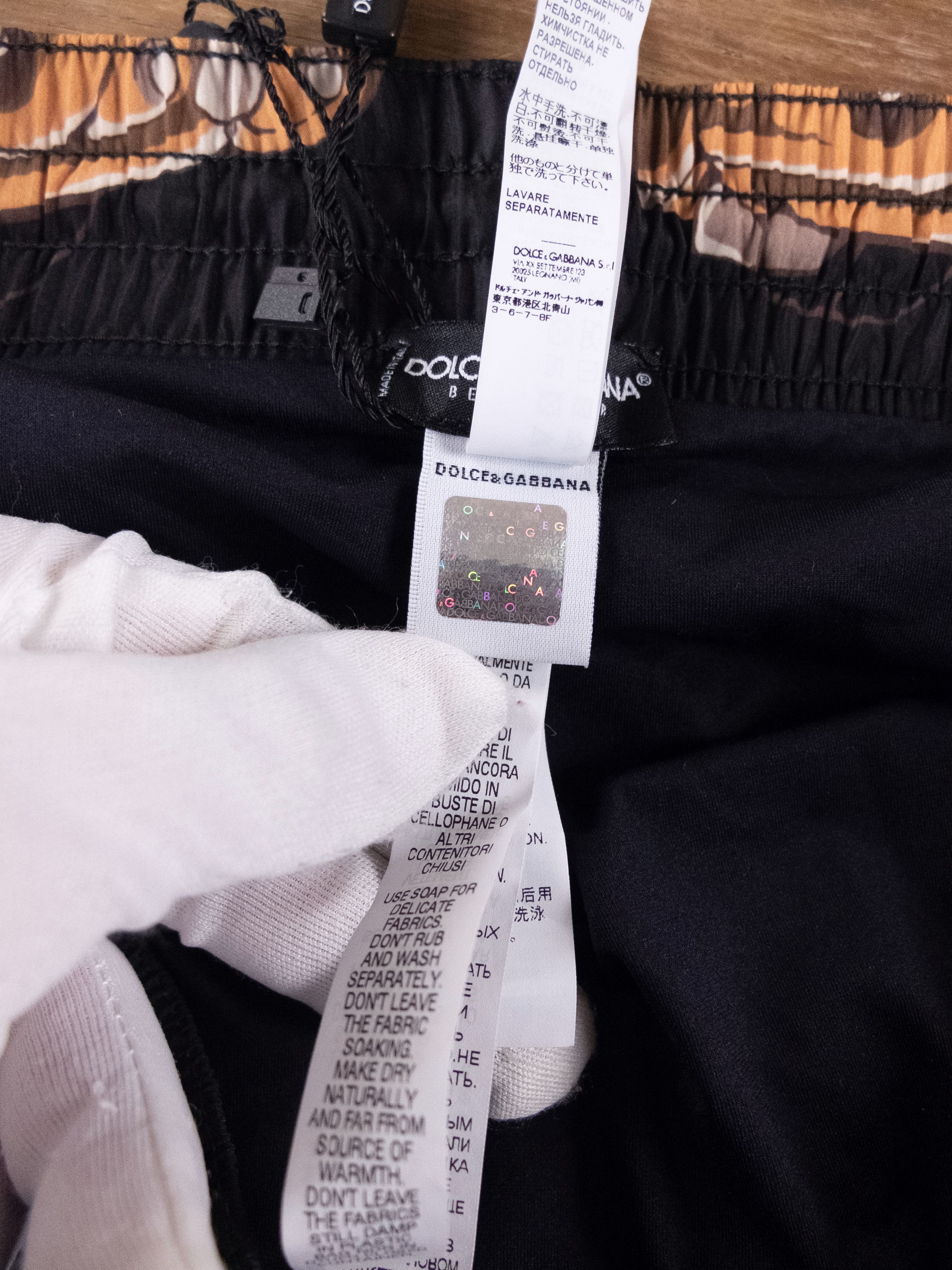 Dolce & Gabbana $465 DOLCE & GABBANA black car swim shorts - 3 / XS / 30 US Size US 30 / EU 46 - 10 Thumbnail