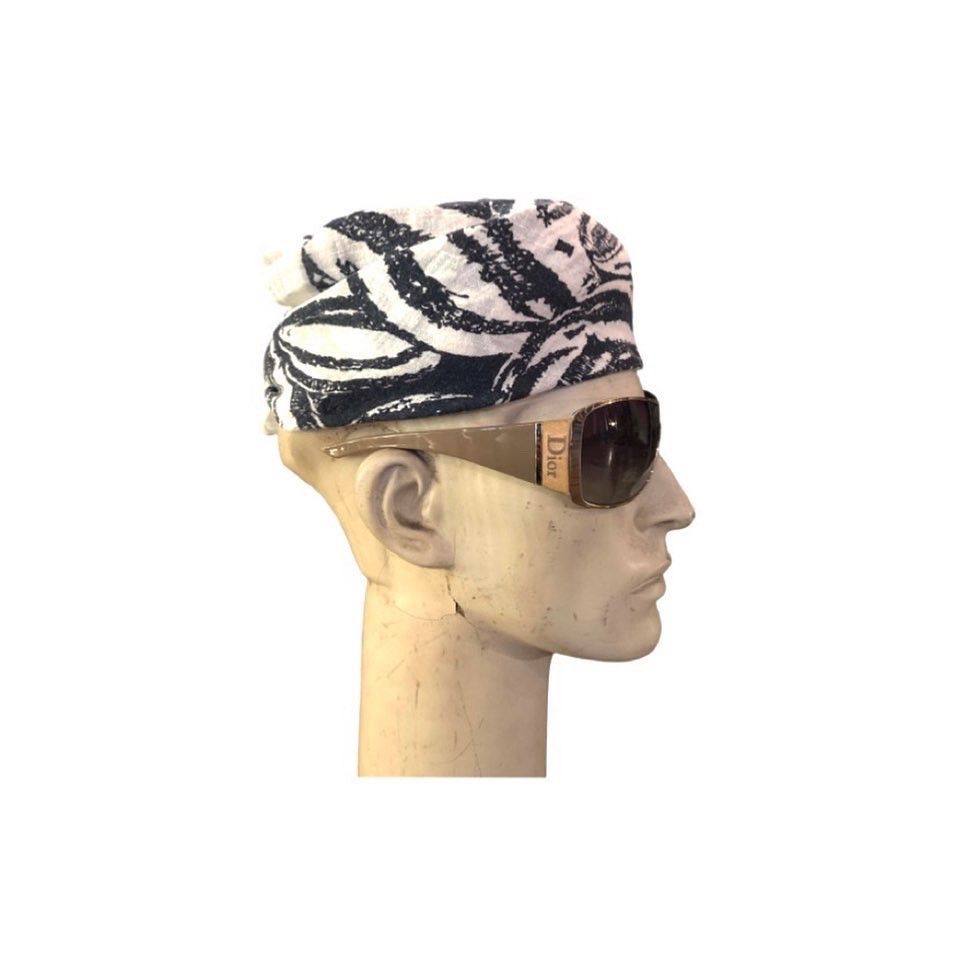 Issey Miyake Issey Miyake Watermelon Print Scarf in Deep Indigo & White Size ONE SIZE - 3 Thumbnail
