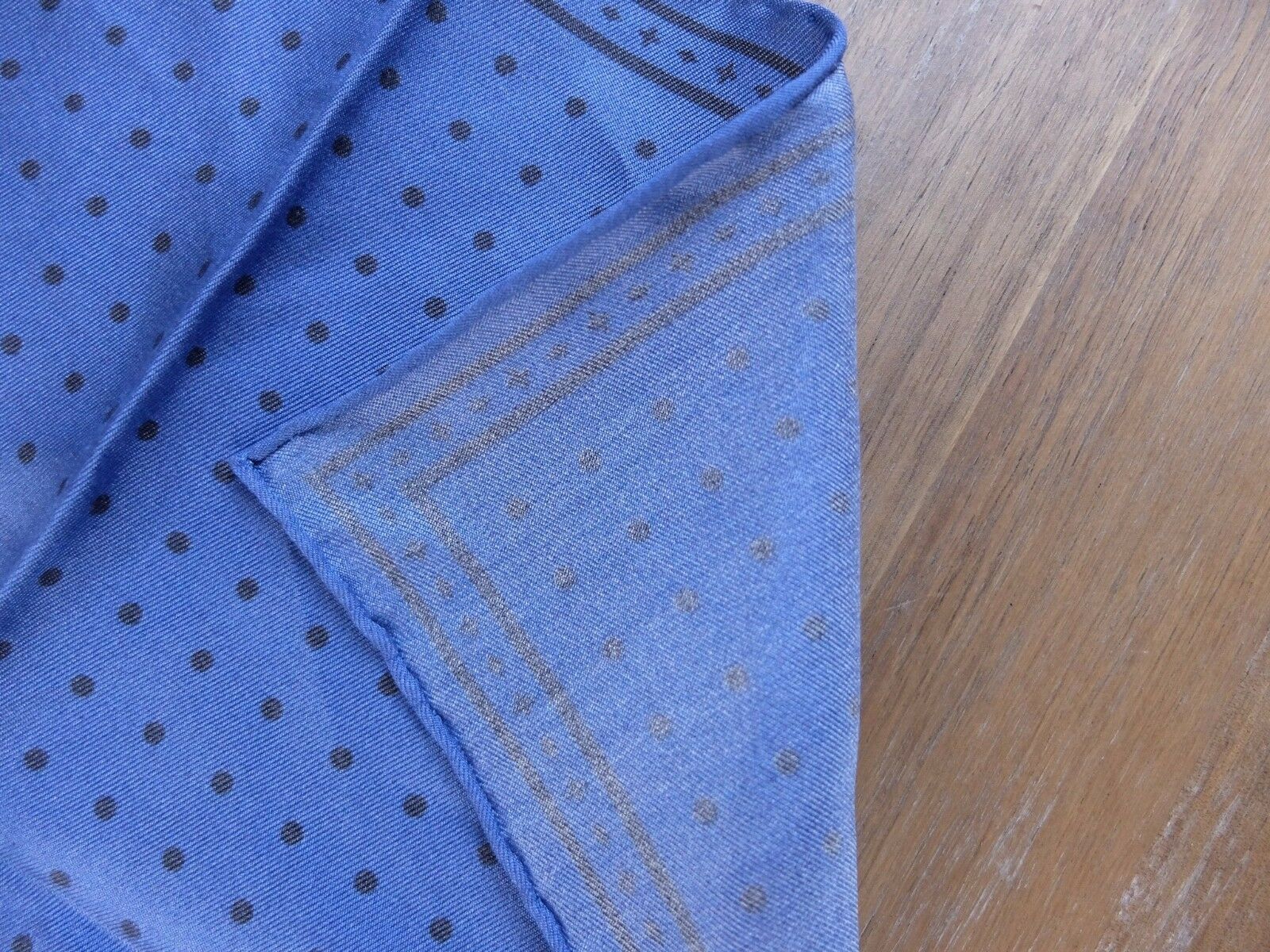 Cesare Attolini CESARE ATTOLINI blue silk polka dots pocket square q Size ONE SIZE - 4 Thumbnail