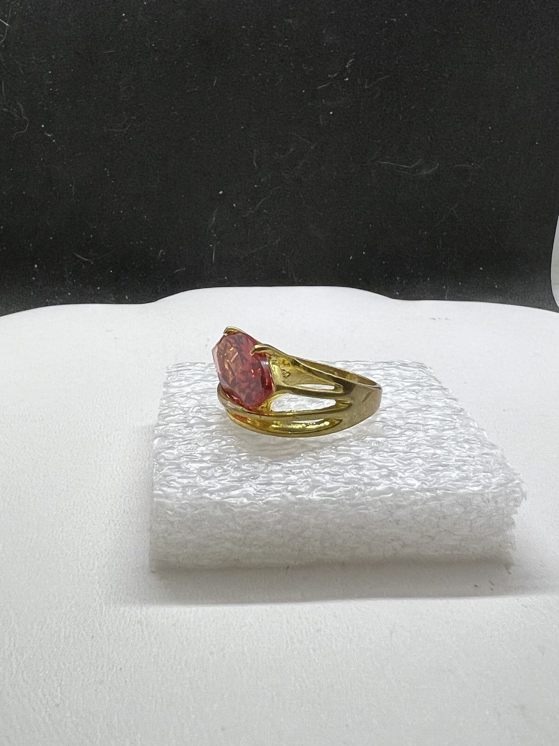 Jewelry × Vintage Cherry Red cz Gold Plated Ring - Size 8 Size ONE SIZE - 2 Thumbnail