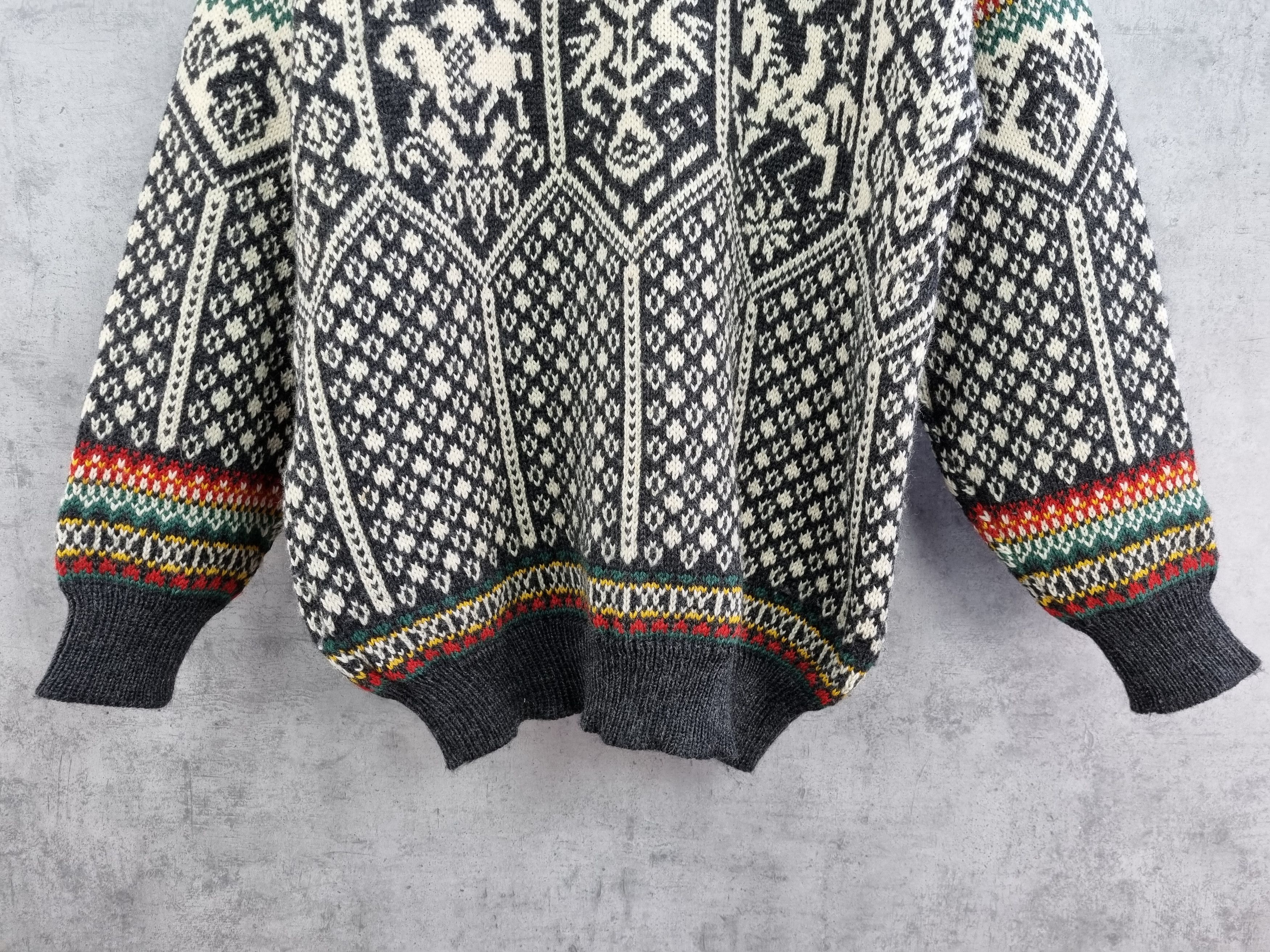 Dale Of Norway × Vintage Vintage 90s Heavy Wool Beautiful Knitwear Sweater Size US M / EU 48-50 / 2 - 8 Thumbnail