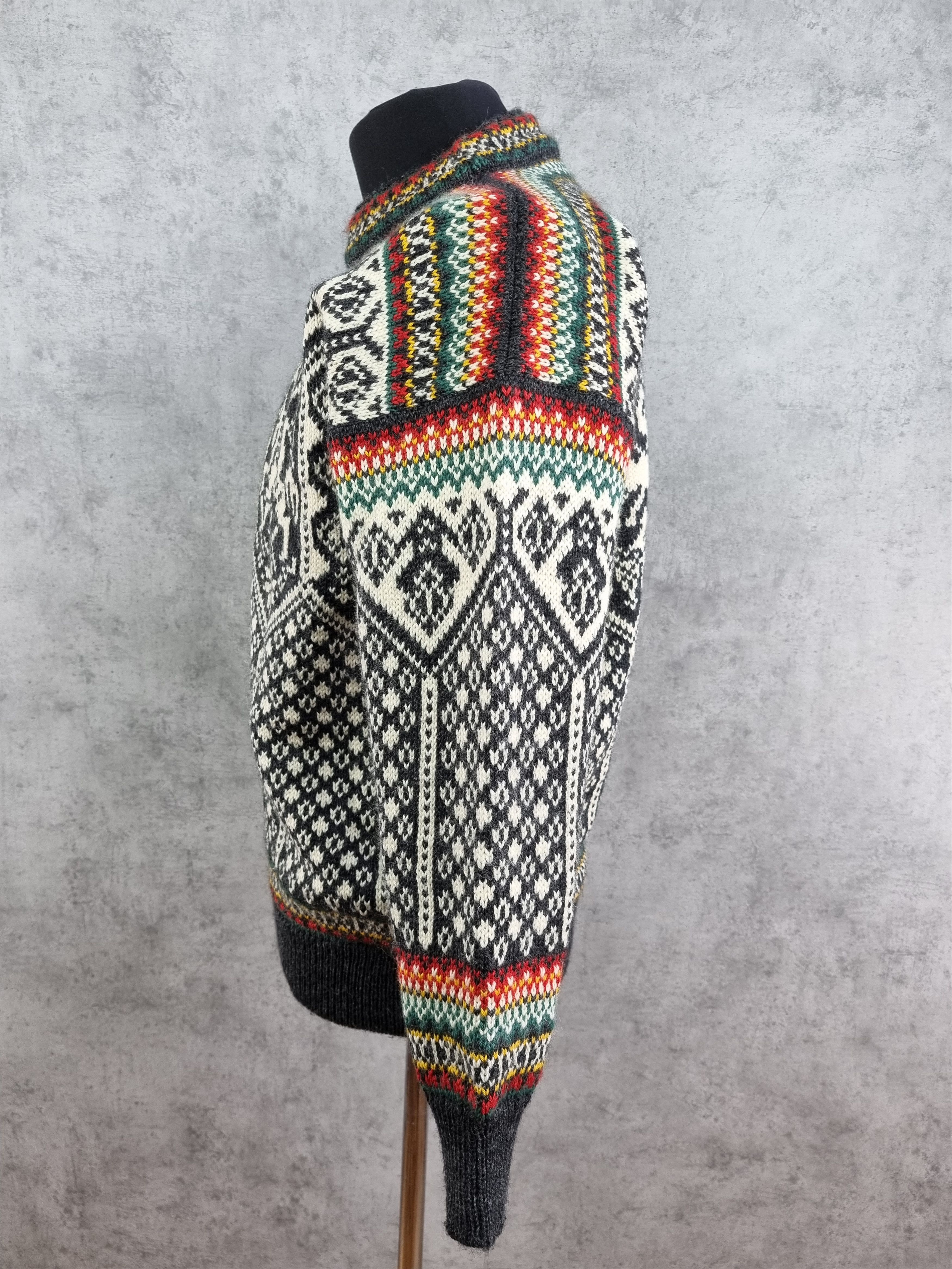 Dale Of Norway × Vintage Vintage 90s Heavy Wool Beautiful Knitwear Sweater Size US M / EU 48-50 / 2 - 7 Thumbnail