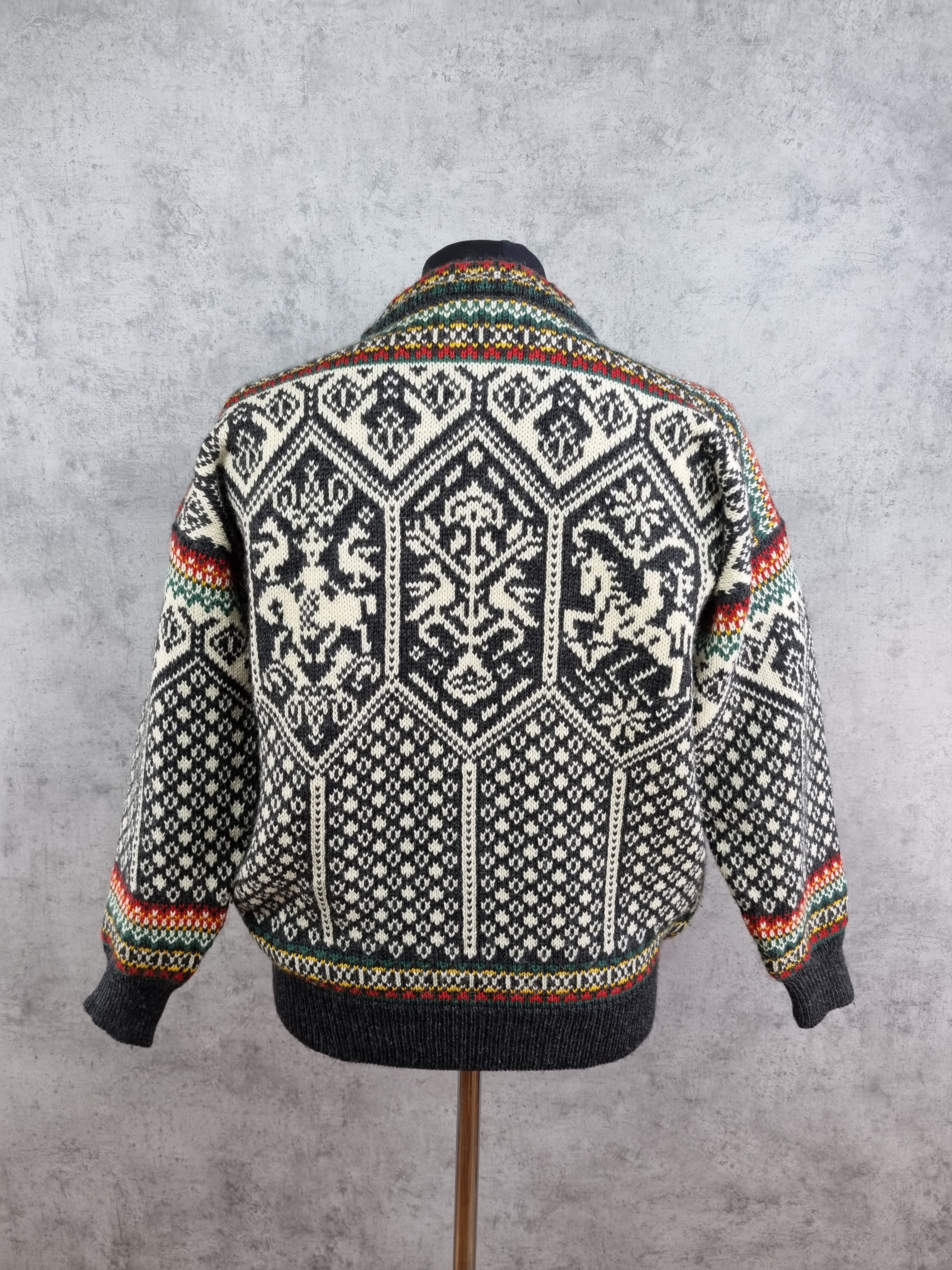 Dale Of Norway × Vintage Vintage 90s Heavy Wool Beautiful Knitwear Sweater Size US M / EU 48-50 / 2 - 6 Thumbnail