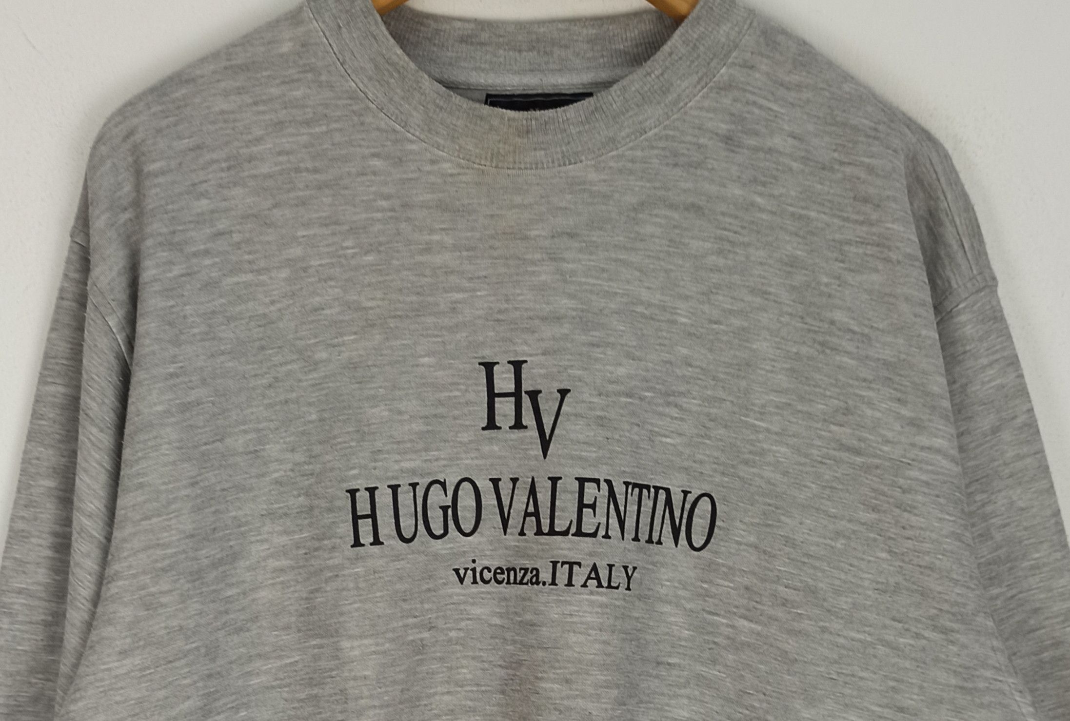Hugo Vintage🔥 Hugo Valentino Sweatshirt Crewneck Big Logo Size US L / EU 52-54 / 3 - 2 Thumbnail