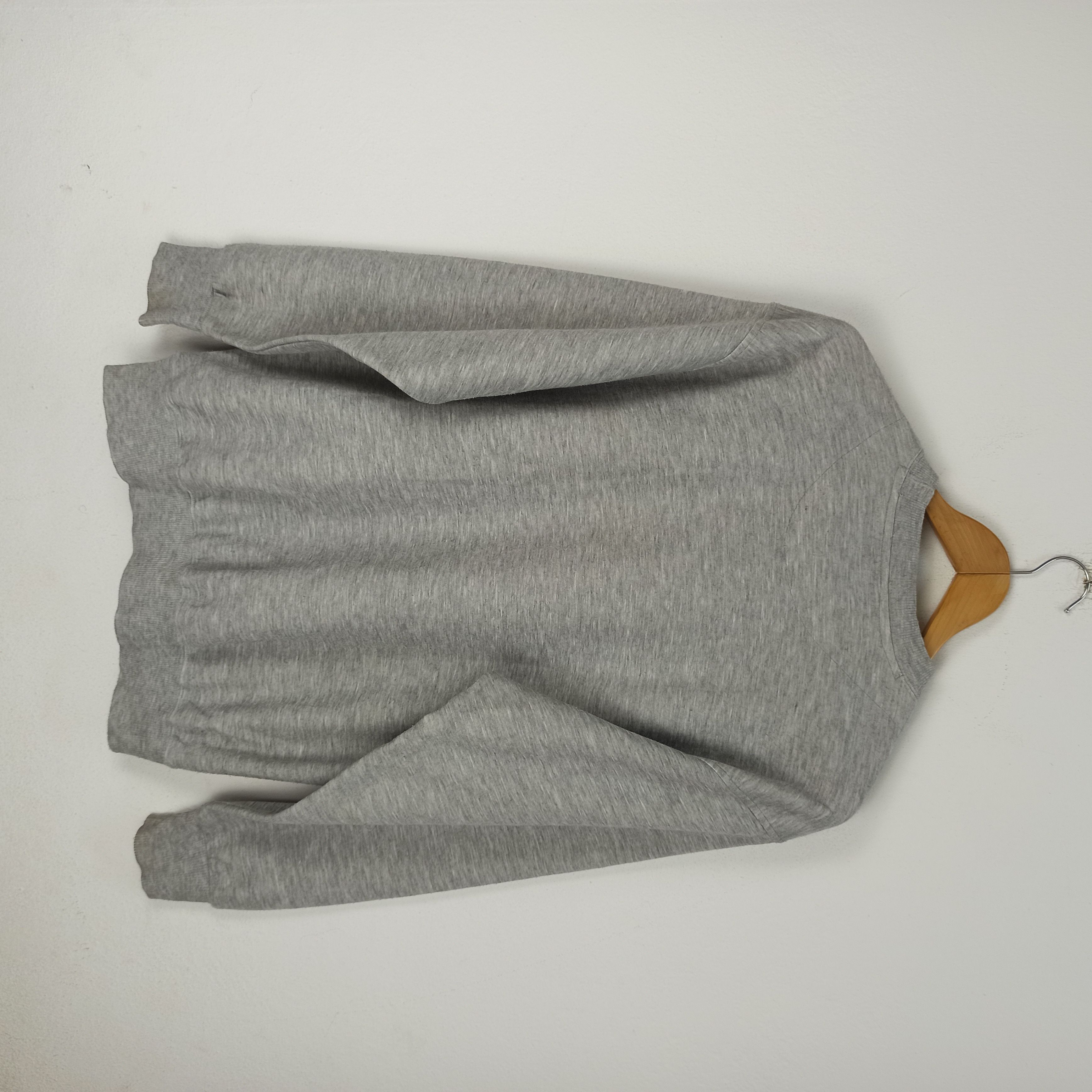 Hugo Vintage🔥 Hugo Valentino Sweatshirt Crewneck Big Logo Size US L / EU 52-54 / 3 - 5 Thumbnail