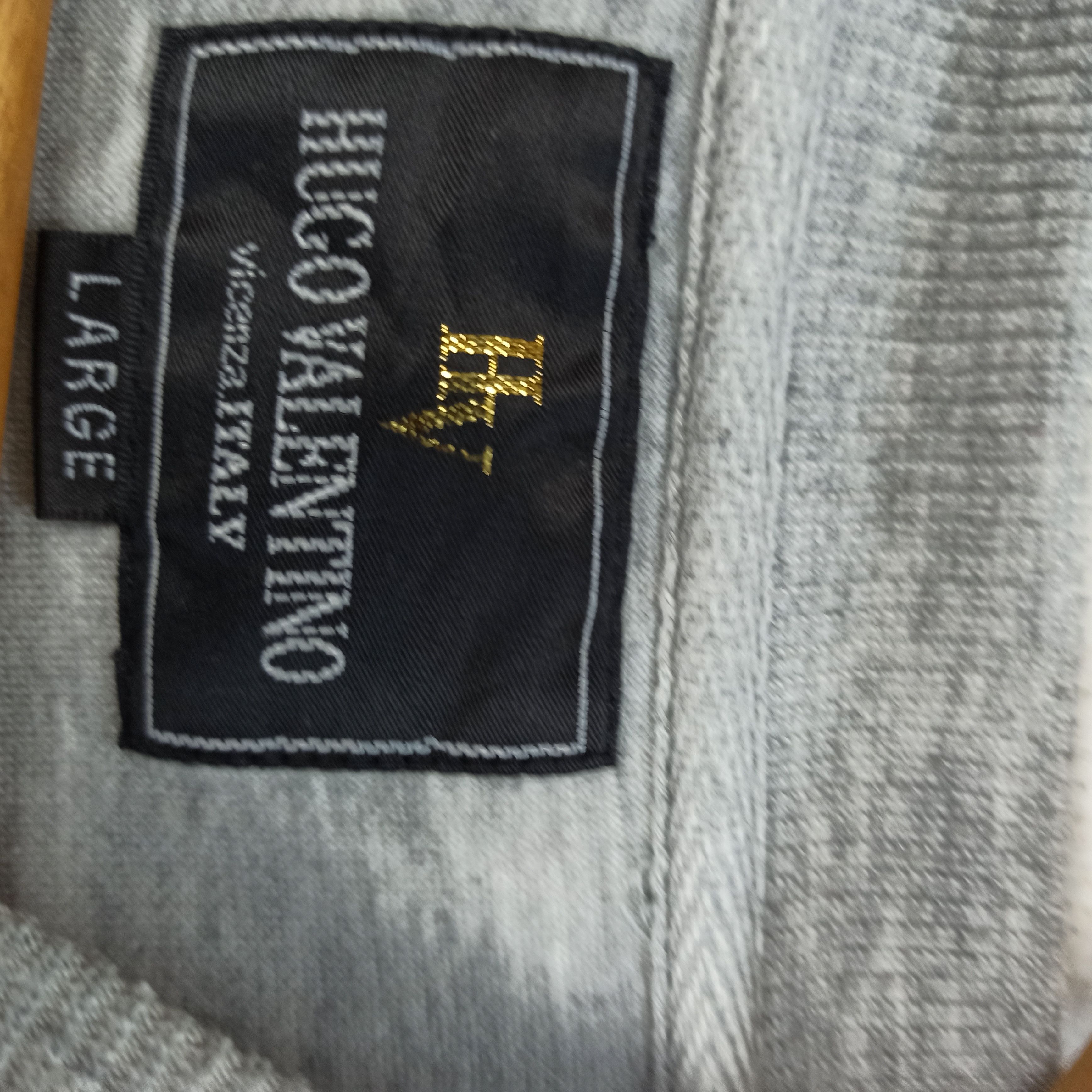 Hugo Vintage🔥 Hugo Valentino Sweatshirt Crewneck Big Logo Size US L / EU 52-54 / 3 - 9 Thumbnail