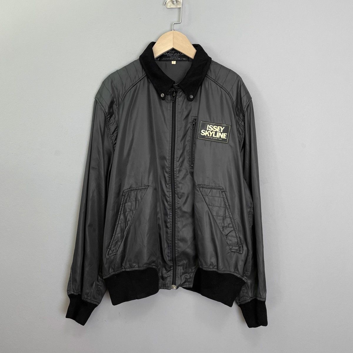 image of Vintage 1982’S Issey Skyline By Issey Miyake Jacket in Dark Grey, Men's (Size Large)