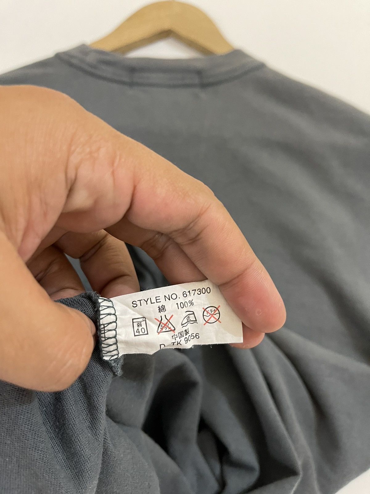 Avirex × Vintage Vintage Avirex tshirt airbone with patches Size US S / EU 44-46 / 1 - 10 Thumbnail
