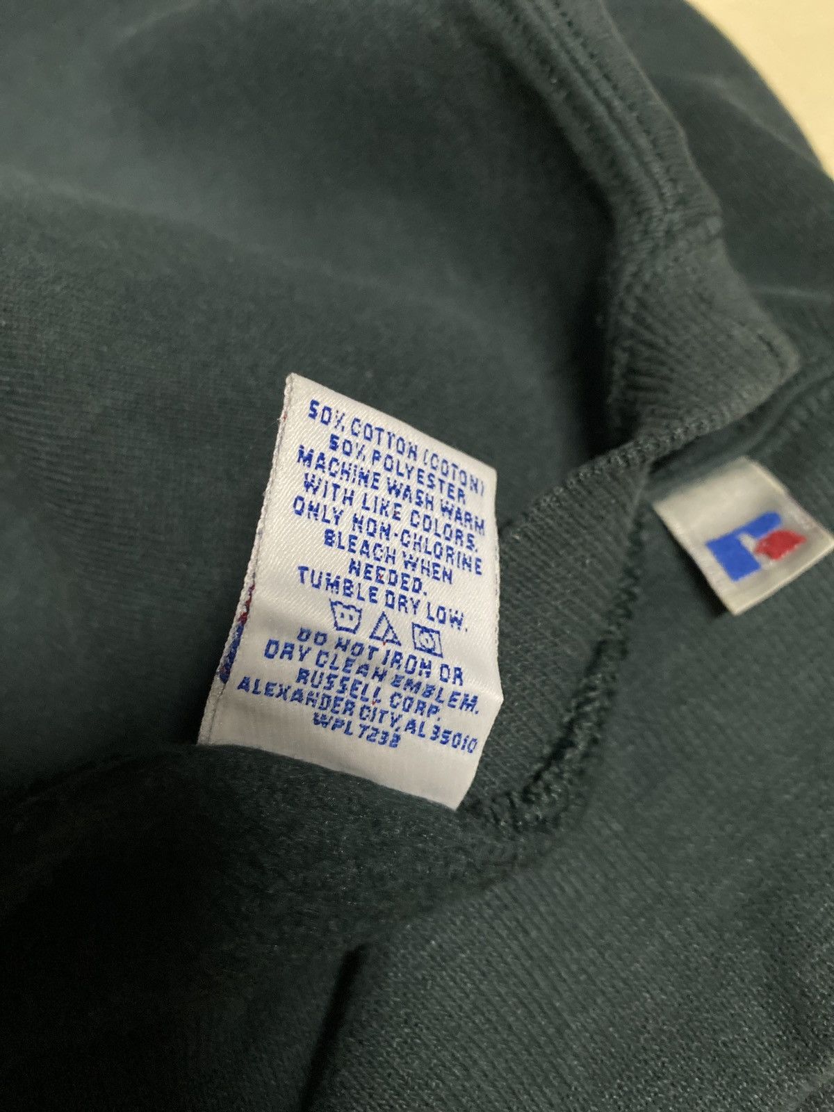 Russell Athletic × Vintage VINTAGE RUSSELL ATHLETIC PLAIN SWEATER Size US XL / EU 56 / 4 - 7 Thumbnail