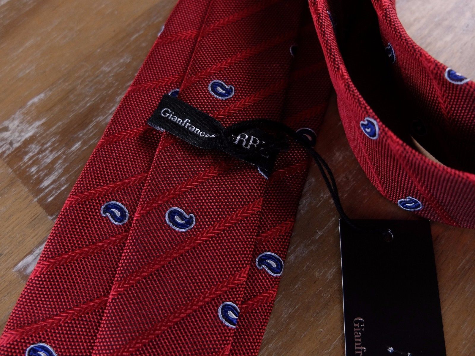 Gianfranco Ferre GIANFRANCO FERRE red paisley motif silk tie authentic q Size ONE SIZE - 3 Thumbnail