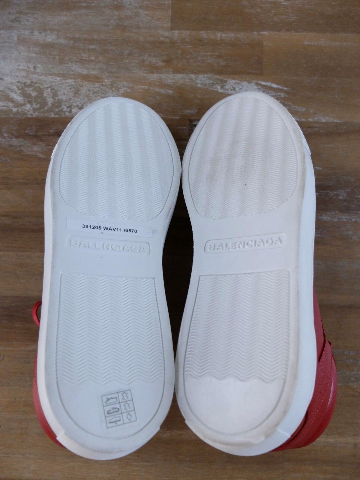 Balenciaga BALENCIAGA Arena red leather high top leather sneakers 8 41 Size US 8 / EU 41 - 7 Thumbnail