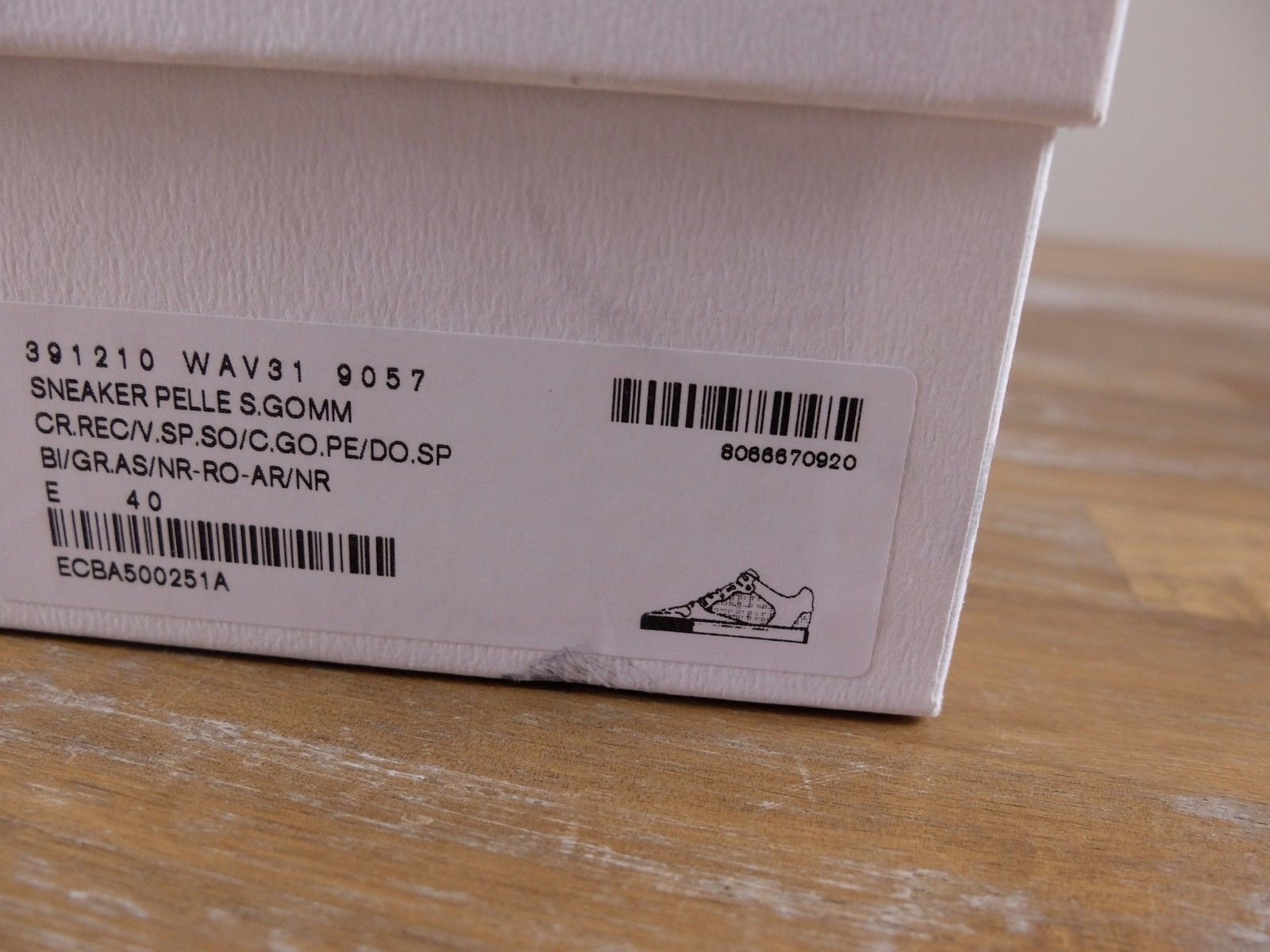 Balenciaga BALENCIAGA Arena white navy blue low leather sneakers 7 40 Size US 7 / EU 40 - 10 Thumbnail