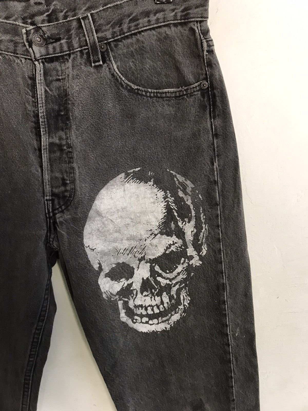 Levi's Vintage Clothing Rare Vintage Levi's Strauss 501 Usa Black Skull Head Custom Size US 32 / EU 48 - 5 Thumbnail