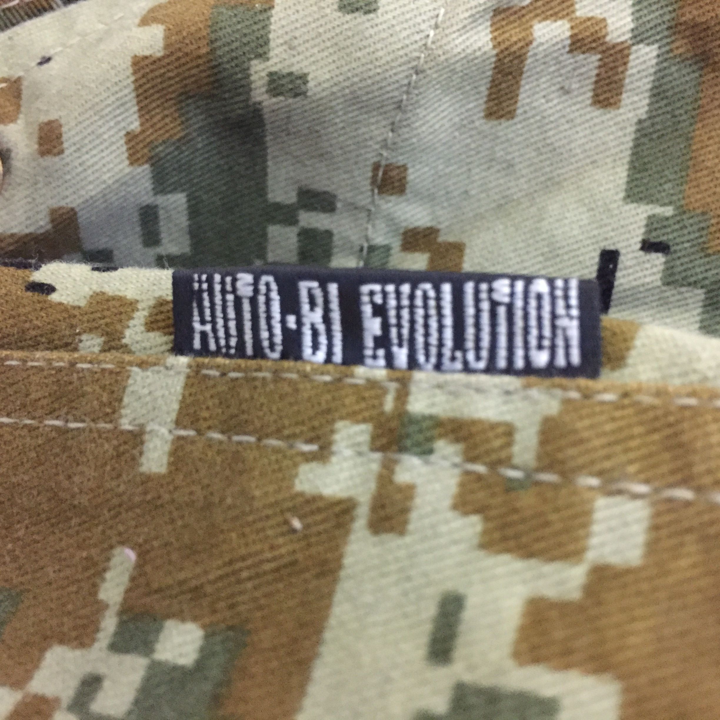 Hunter Z269 NEED GONE! ARMY CAMO HUNTING COVERALL WORKWEAR Size US 35 - 5 Thumbnail