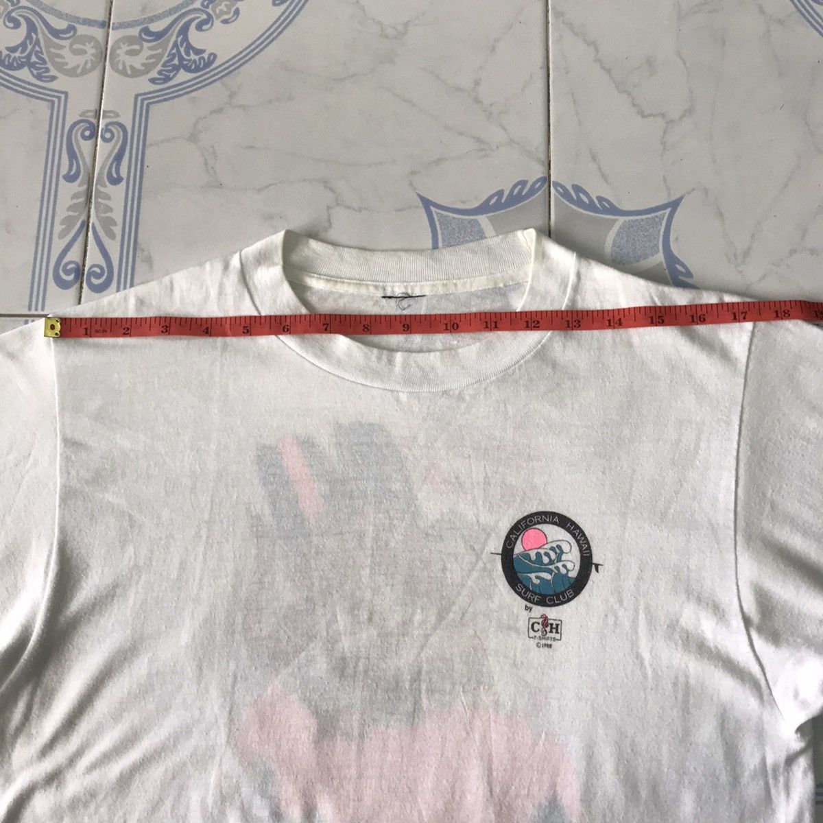 Vintage Vtg 1988 CH California Hawaii Surf Club Jukes Tshirts Size US S / EU 44-46 / 1 - 10 Thumbnail