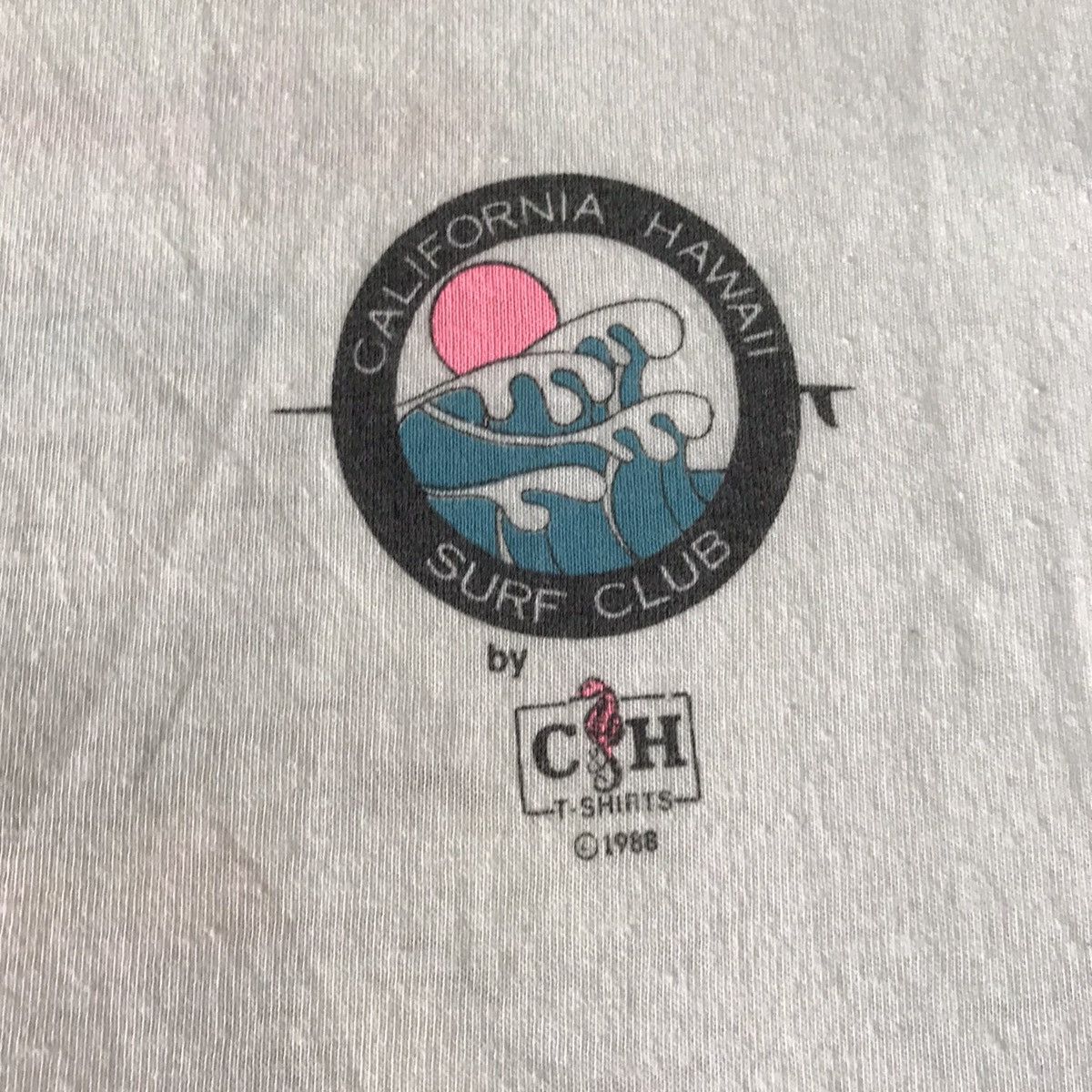 Vintage Vtg 1988 CH California Hawaii Surf Club Jukes Tshirts Size US S / EU 44-46 / 1 - 3 Thumbnail