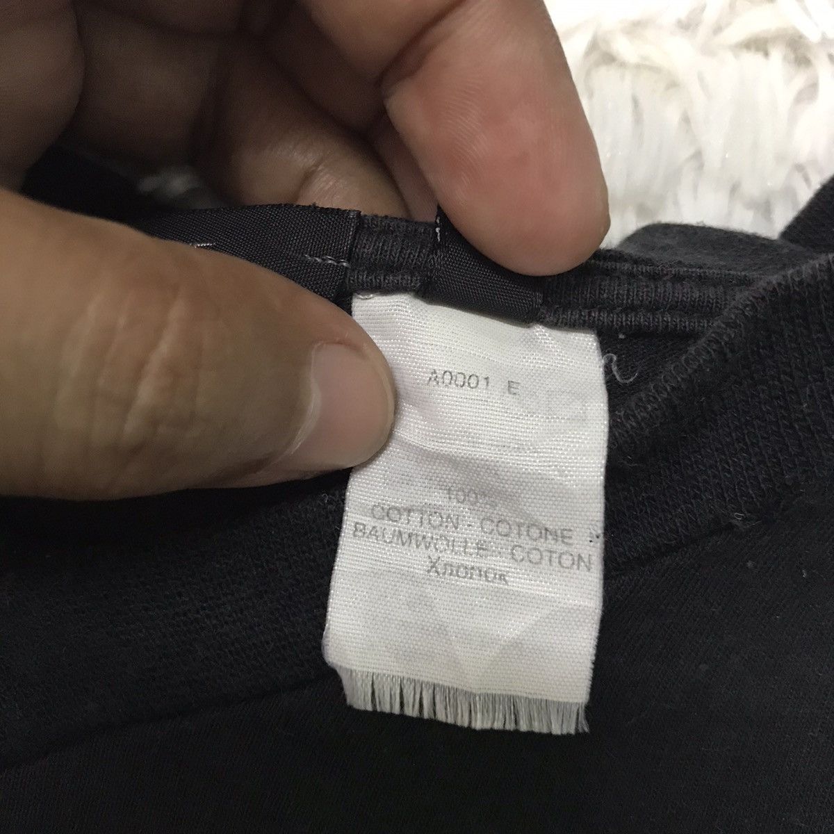Versace 💥Steals💥Vtg Versace Classic V2 Tee Size US M / EU 48-50 / 2 - 16 Thumbnail