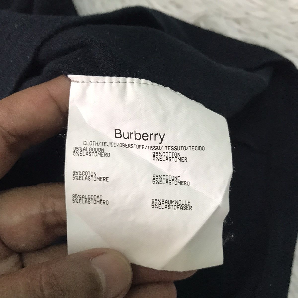 Burberry 💥Steals💥Rare Nice Burberry Tee Made in Spain Size S / US 4 / IT 40 - 14 Thumbnail