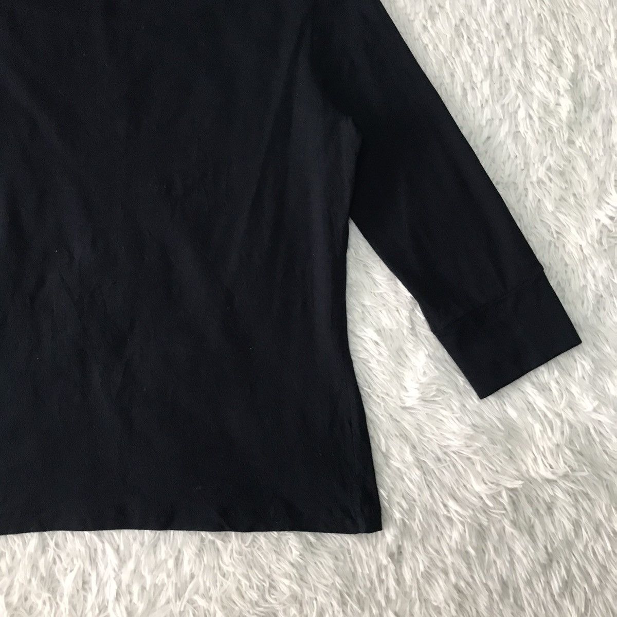 Burberry 💥Steals💥Rare Nice Burberry Tee Made in Spain Size S / US 4 / IT 40 - 10 Thumbnail