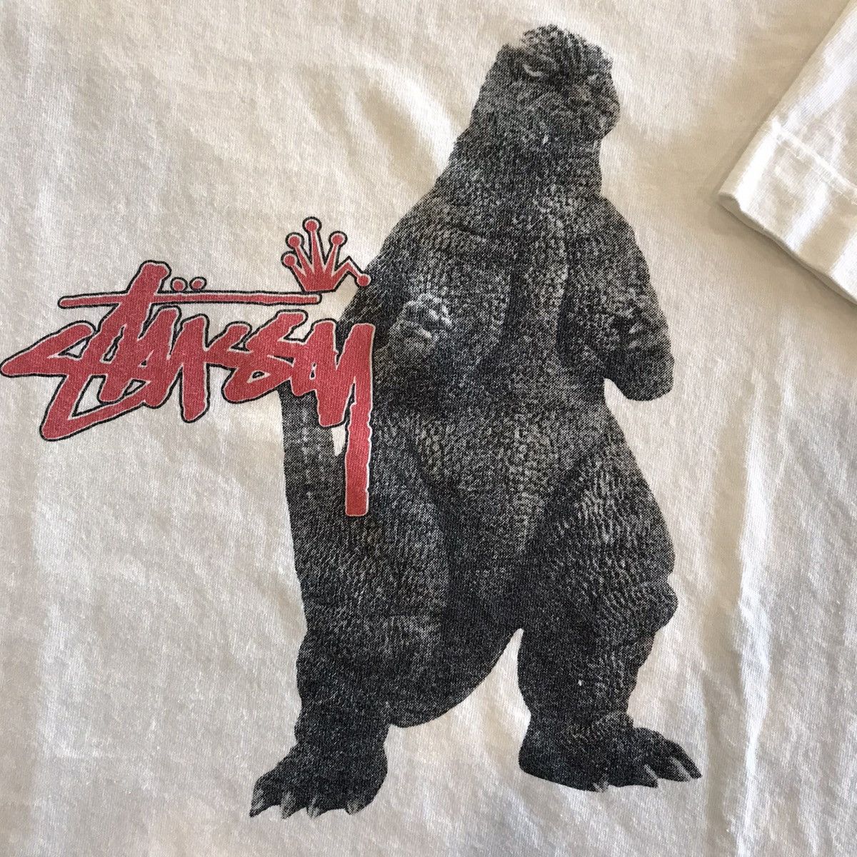 Stussy Vintage Stussy Godzilla photo print T shirt Size L/XL Size US XL / EU 56 / 4 - 3 Thumbnail