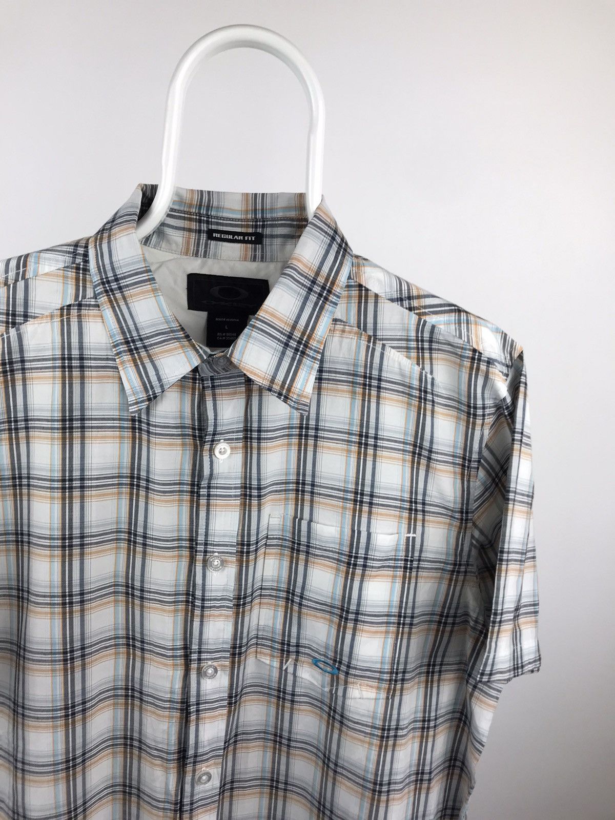Oakley × Vintage Vintage Oakley Short Sleeve Shirt Size US L / EU 52-54 / 3 - 1 Thumbnail