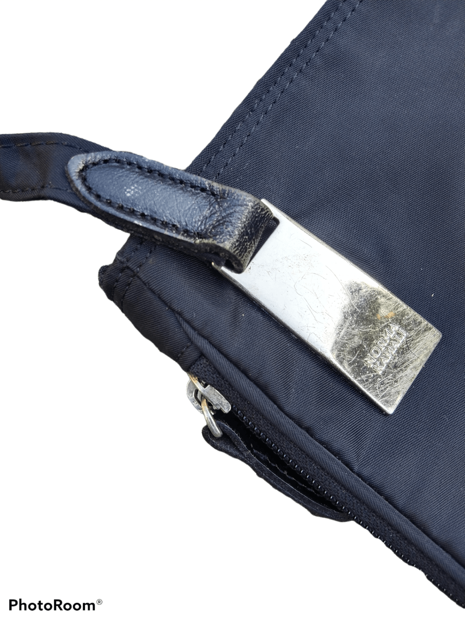 DESIGNER NORMA KAMALI NYLON SLING BAG