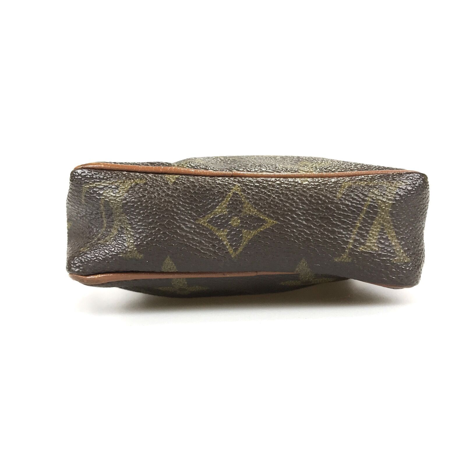 Louis Vuitton Danube Crossbody Bag Size ONE SIZE - 4 Thumbnail