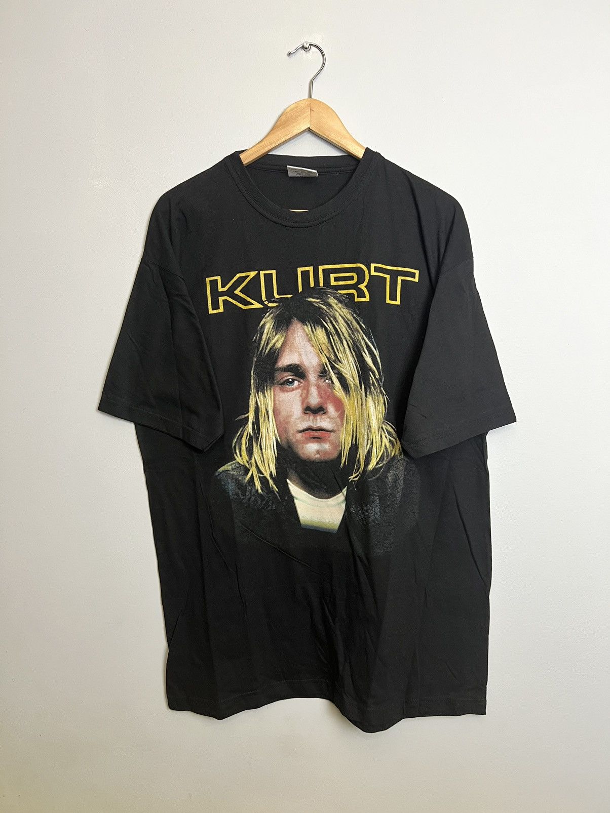 image of Band Tees x Nirvana 90's Nirvana Kurt Cobain Memorial Euro Bootleg T Shirt in Black, Men's (Size XL