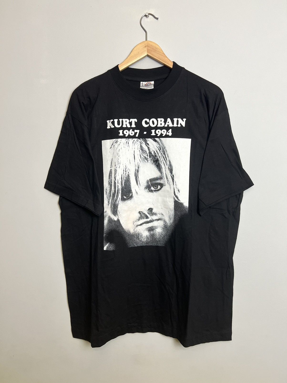 image of Band Tees x Nirvana 90's Nirvana Kurt Cobain Memorial Euro Bootleg T Shirt in Black, Men's (Size XL