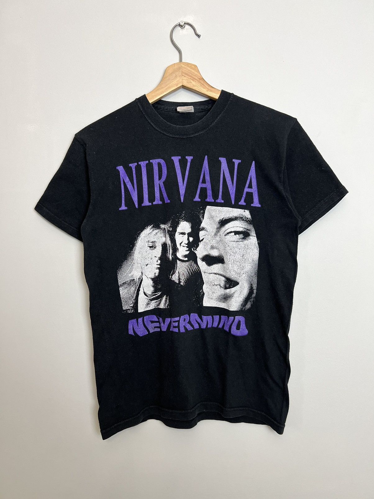 image of Band Tees x Nirvana 90's Nirvana Nevermind Kurt Cobain Grunge Vintage T Shirt in Black (Size Small)