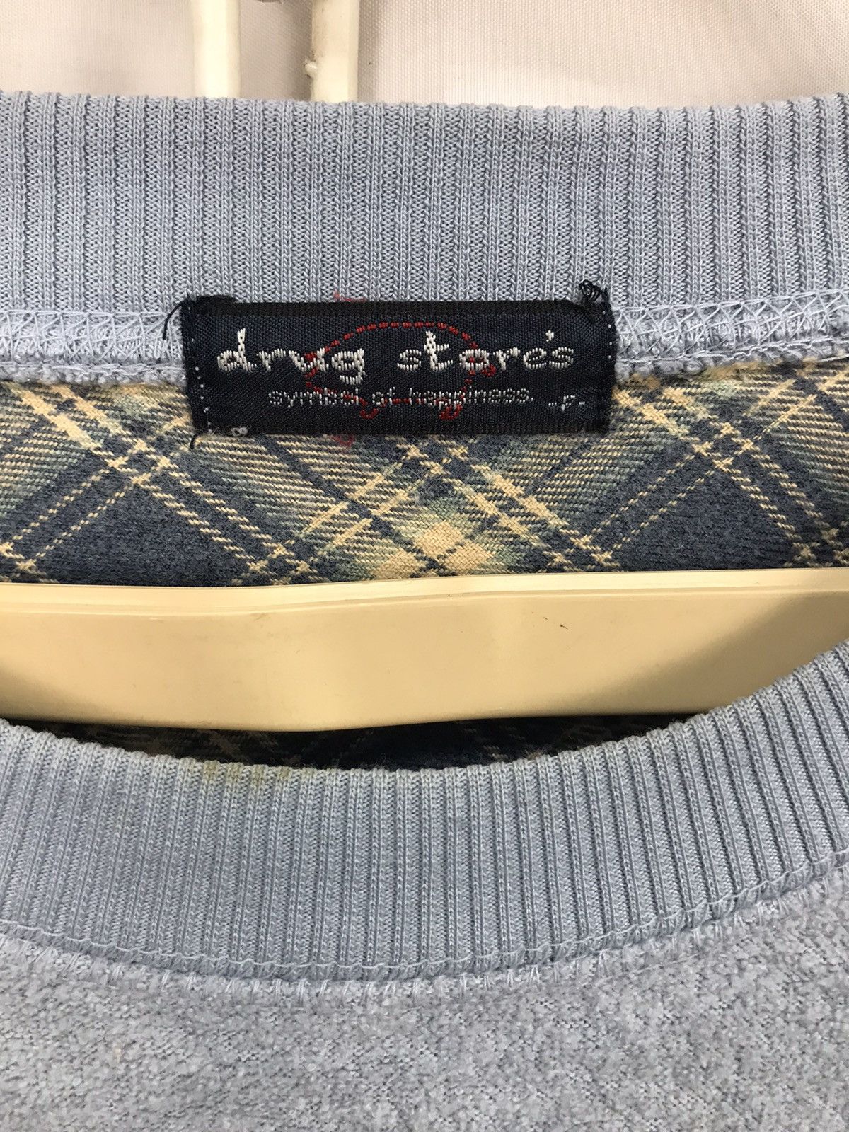 Japanese Brand Drugstore spellout sweatshirt Size US M / EU 48-50 / 2 - 3 Thumbnail