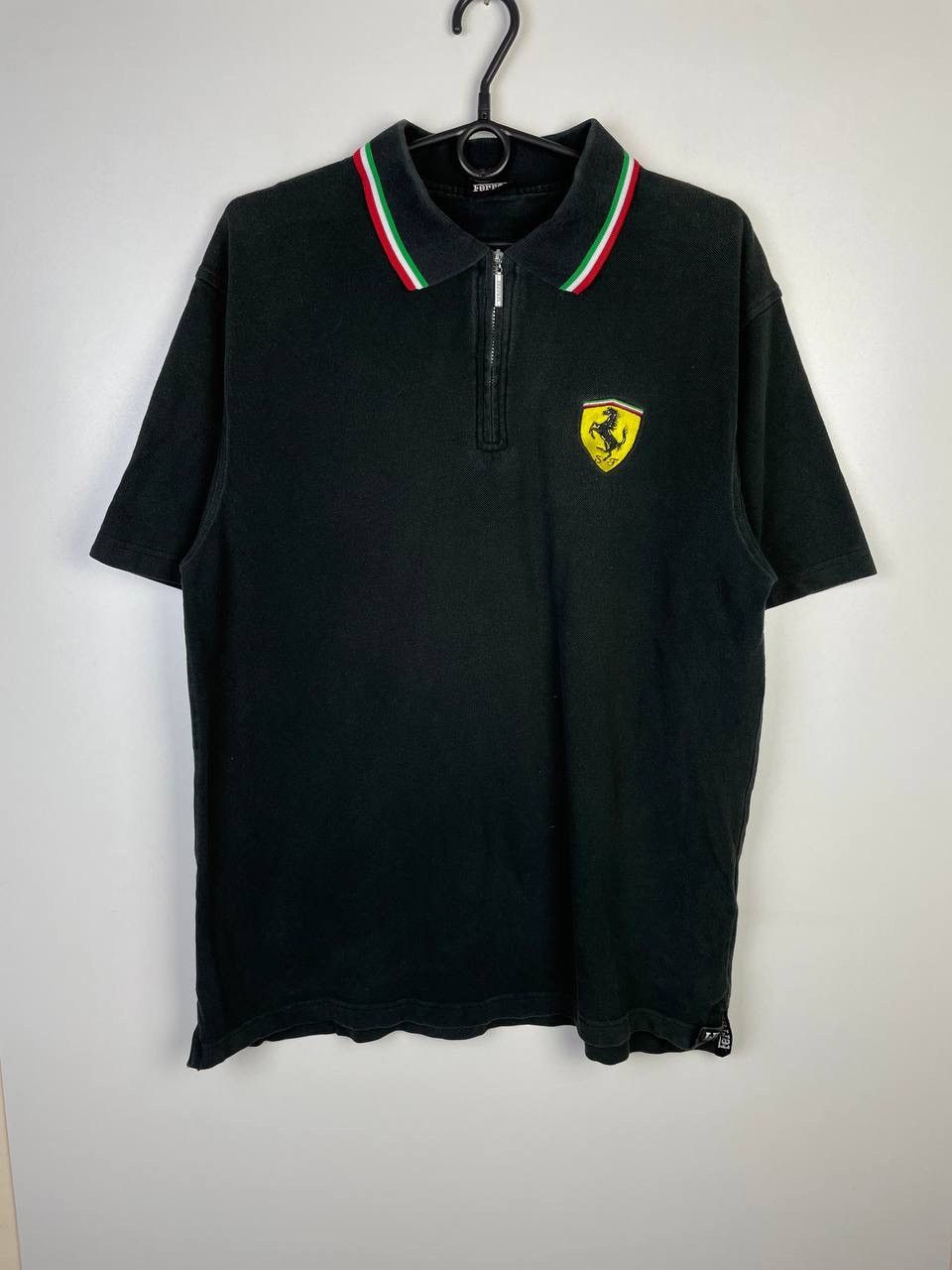Vintage Ferrari 90s vintage polo shirt size l Size US L / EU 52-54 / 3 - 1 Thumbnail