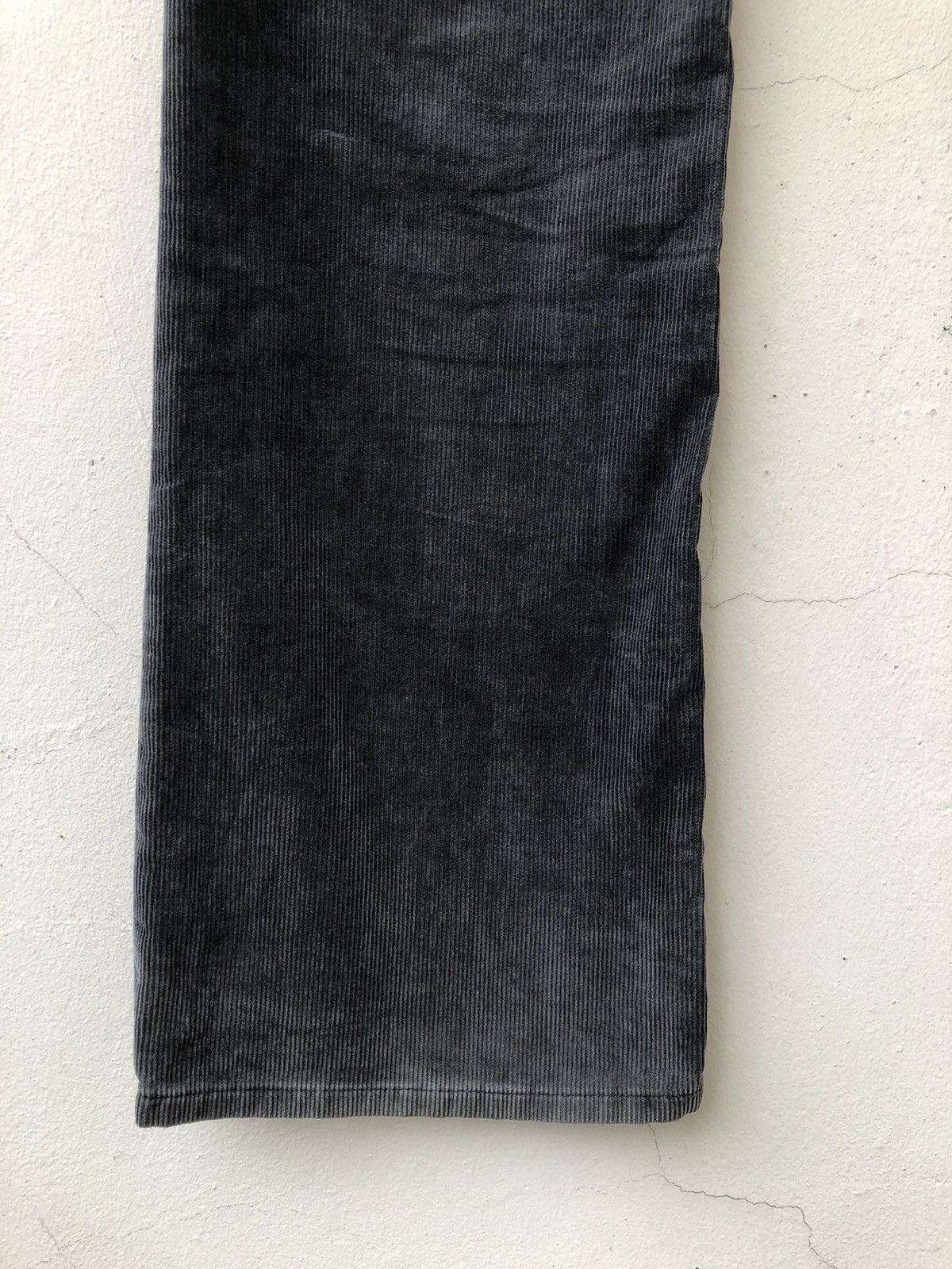 Paul Smith Vintage Paul Smith Jeans Faded Grey Corduroy Flare Pant Size US 31 - 13 Thumbnail