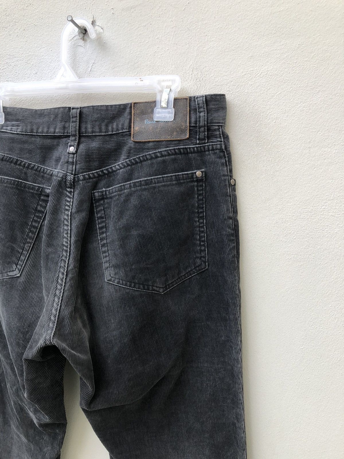 Paul Smith Vintage Paul Smith Jeans Faded Grey Corduroy Flare Pant Size US 31 - 14 Thumbnail