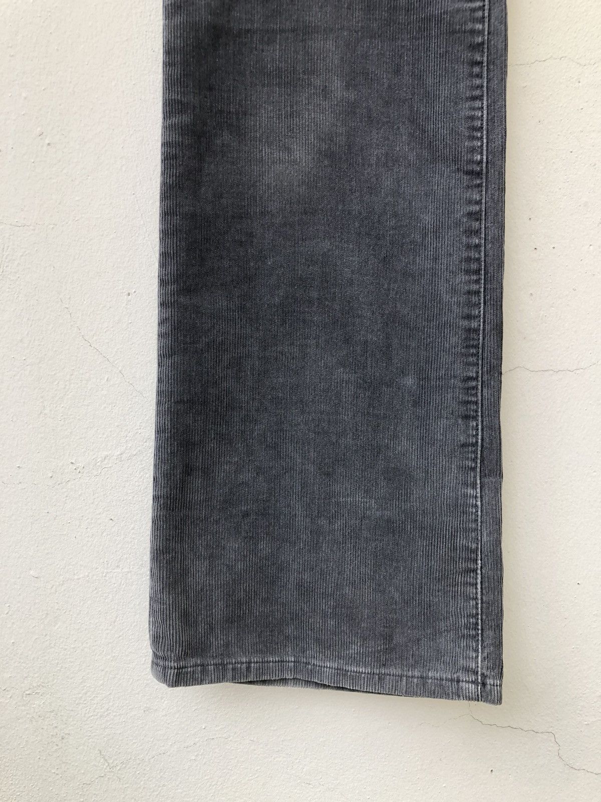 Paul Smith Vintage Paul Smith Jeans Faded Grey Corduroy Flare Pant Size US 31 - 6 Thumbnail