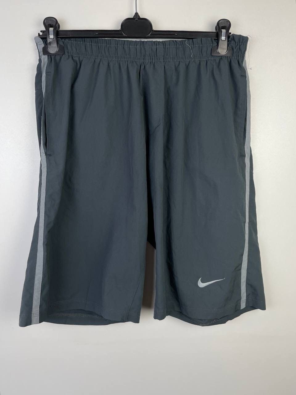 Vintage Nike vintage shorts size XXL Size US 36 / EU 52 - 1 Thumbnail