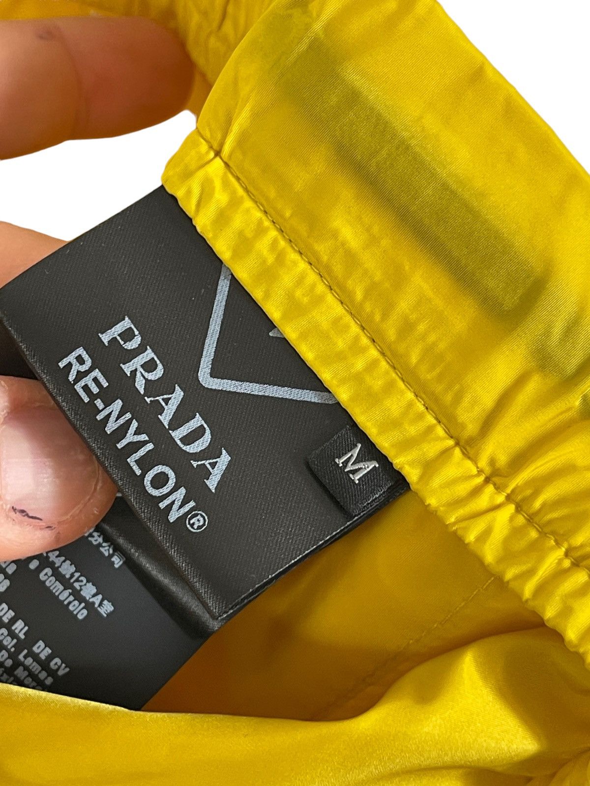 Prada Prada nylon shorts Size US 33 - 7 Thumbnail